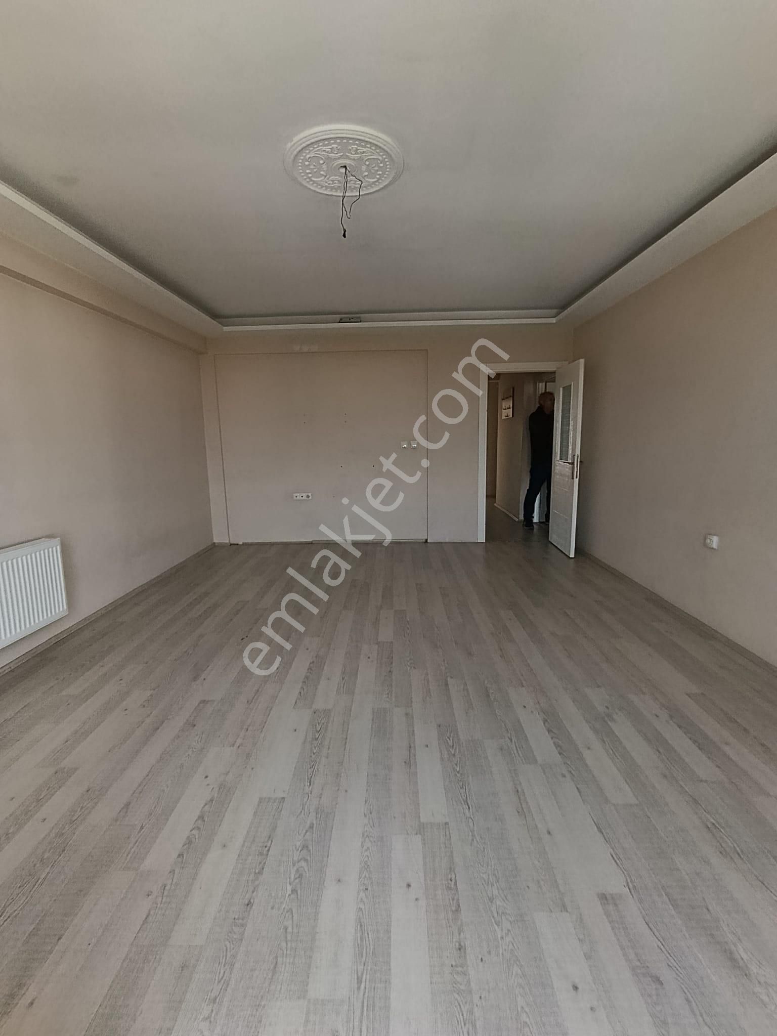 Çamlıca Mahallesi Tombakzade Caddesinde 2+1 Satılık Daire - Görsel 10