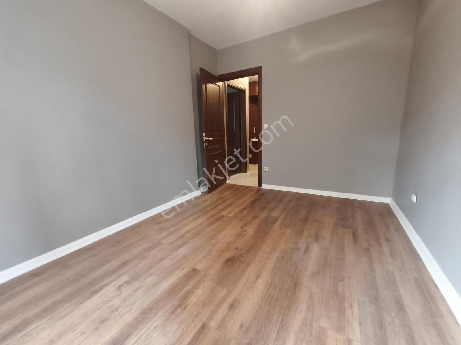 Met'den Suadiye Kavislide 2+1 90m2 Bağdata Yakın Bakımlı Binada - Görsel 19