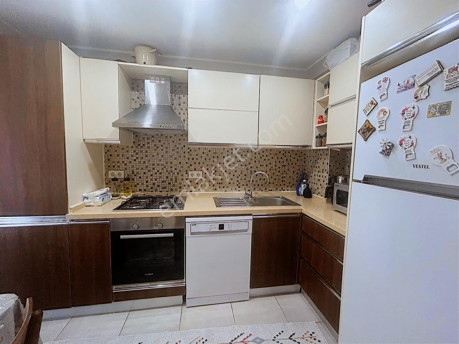 Met'den Özel Göztepe Hastanesine Yakın 62m2 Net 2+1 Kombili - Görsel 10