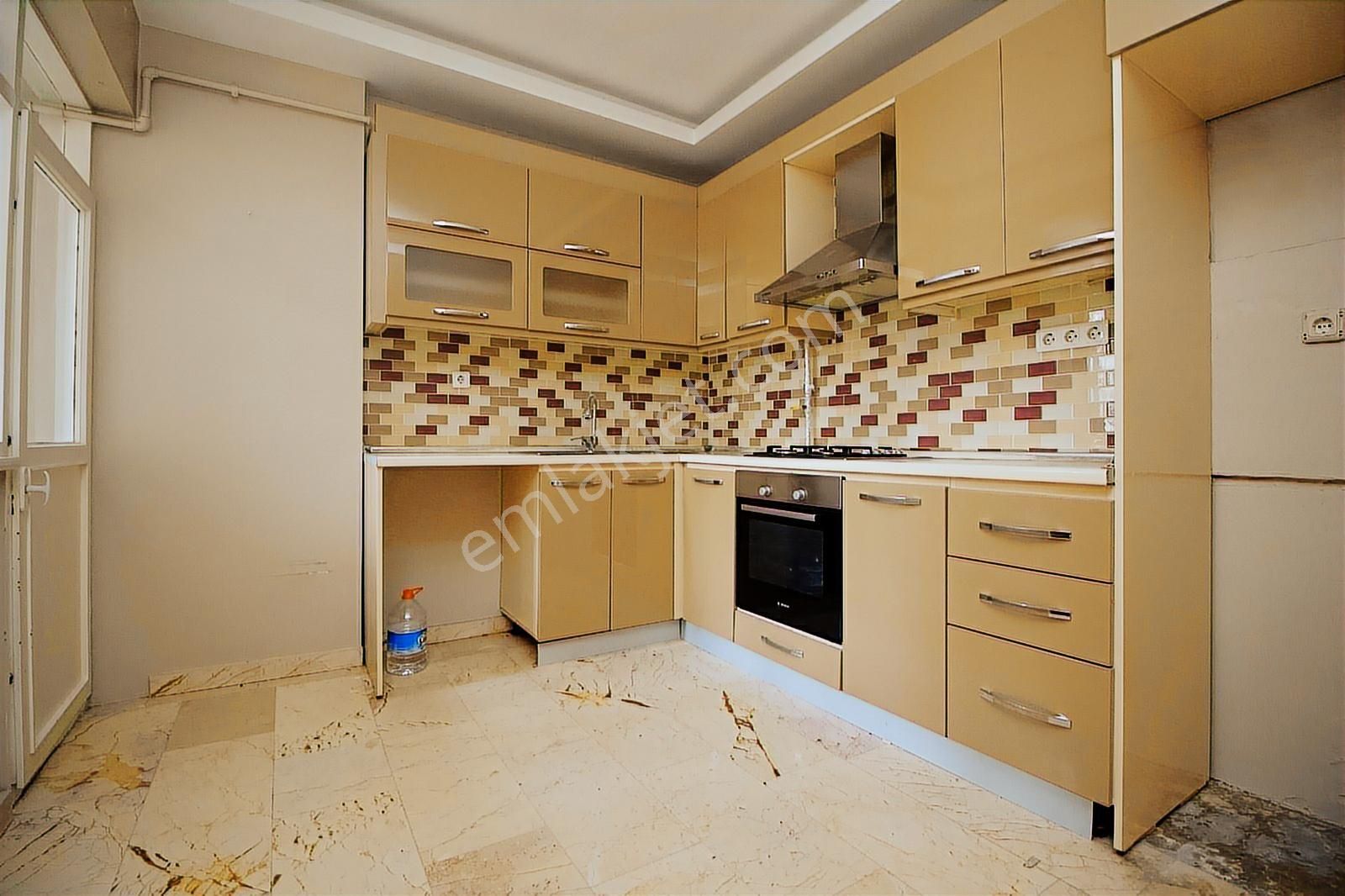 Kozyatağı Atacan Kolejinin Yakınında 3+1 Yatırımlık135 M2 Fırsat