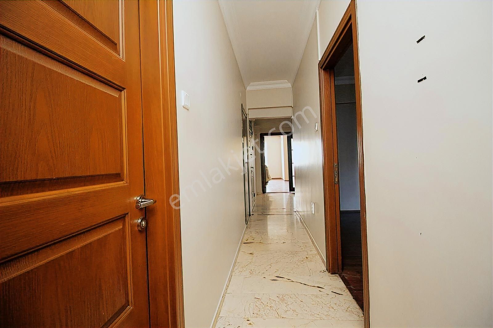 Kozyatağı Atacan Kolejinin Yakınında 3+1 Yatırımlık135 M2 Fırsat - Görsel 14