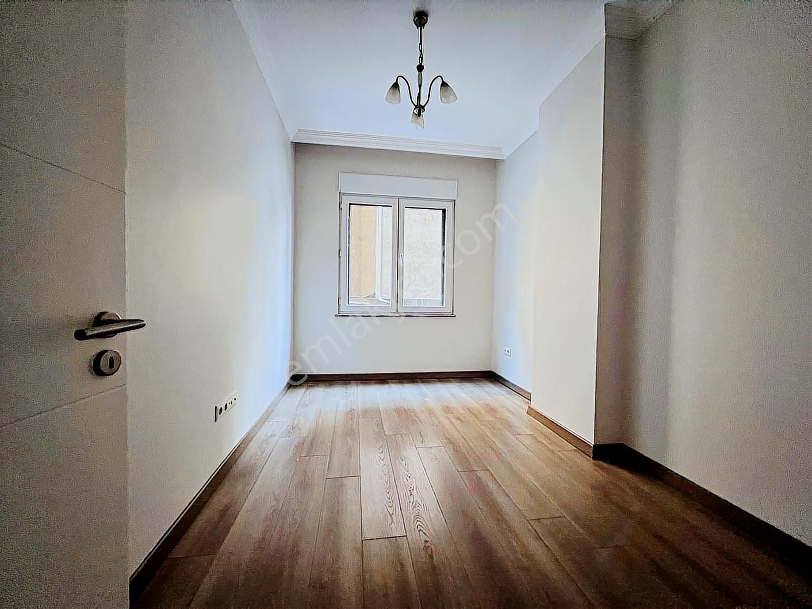 Met'den Erenköyde 4+1 Net 140m2 Balkonlu Yeni Binada Ebeveynli - Görsel 10