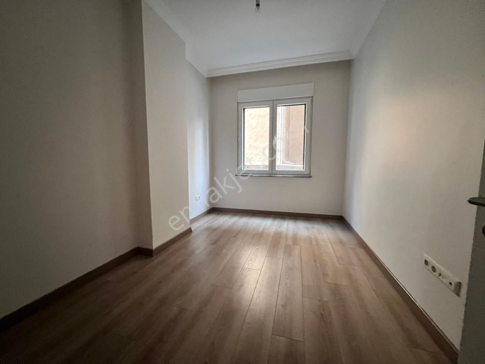 Met'den Erenköyde 4+1 Net 140m2 Balkonlu Yeni Binada Ebeveynli - Görsel 2