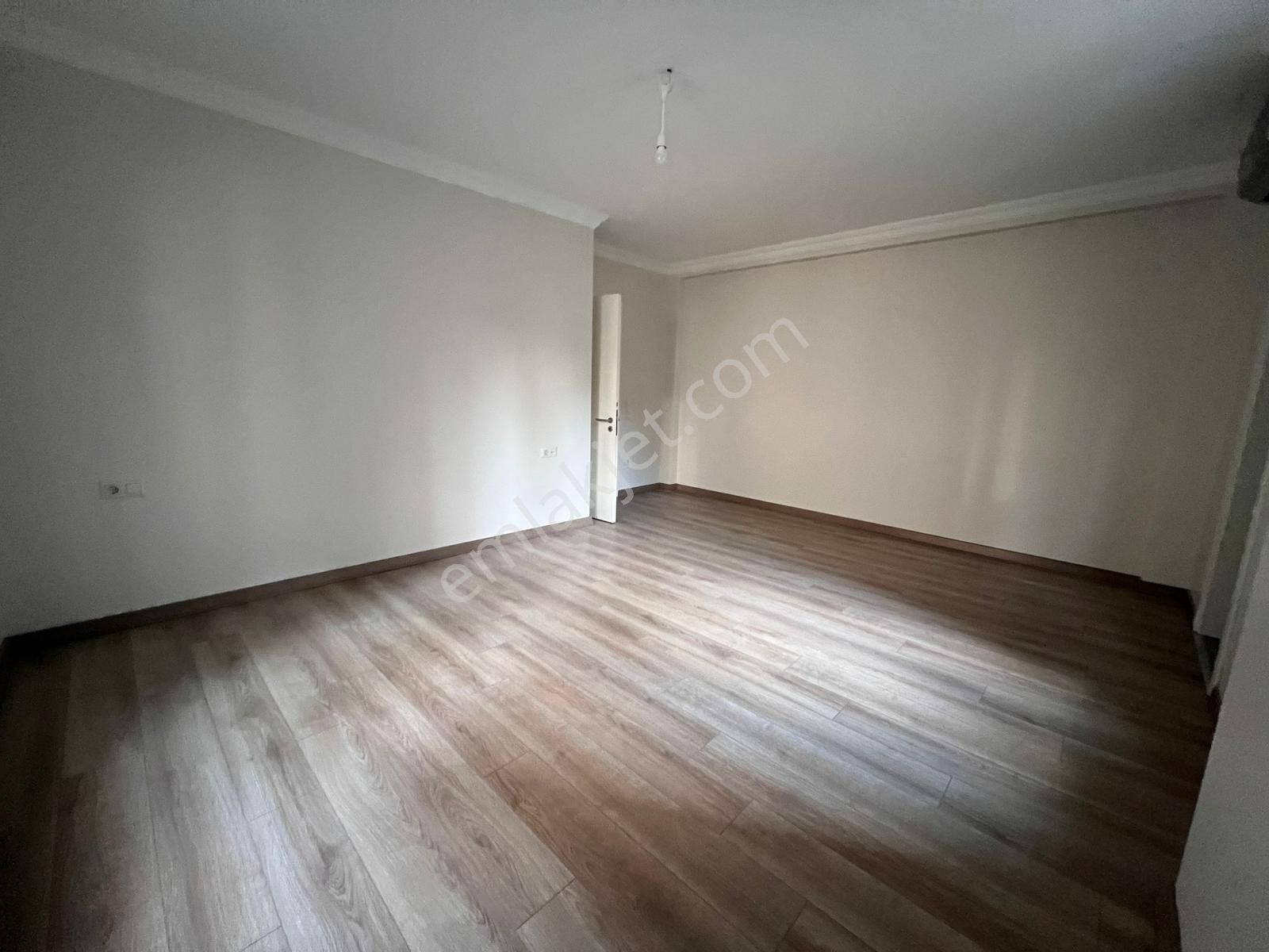 Met'den Erenköyde 4+1 Net 140m2 Balkonlu Yeni Binada Ebeveynli - Görsel 24