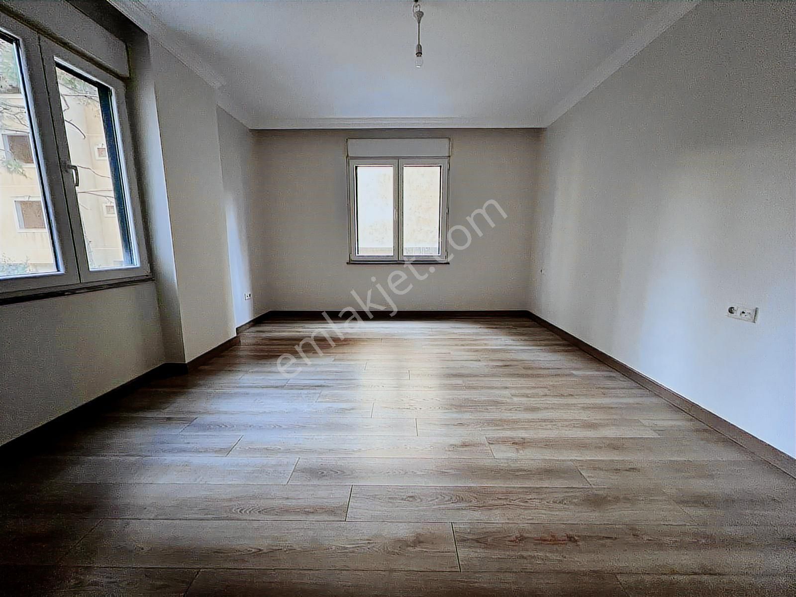 Met'den Erenköyde 4+1 Net 140m2 Balkonlu Yeni Binada Ebeveynli - Görsel 25