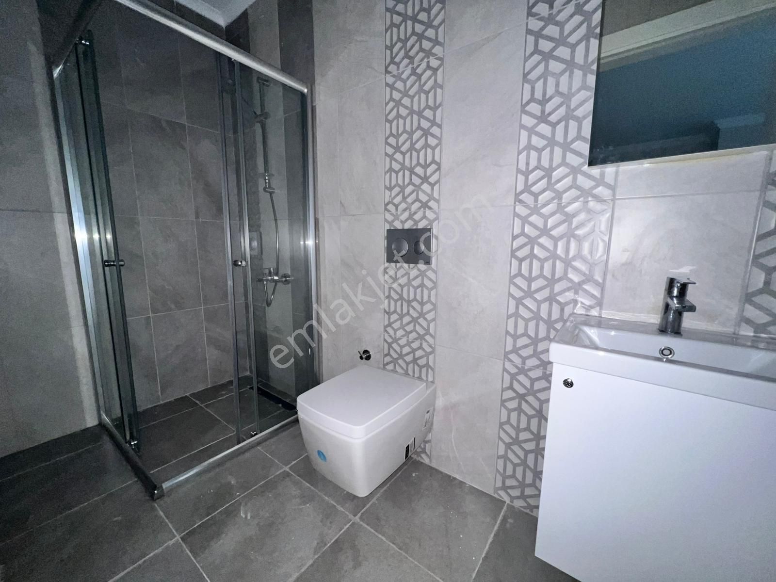 Met'den Erenköyde 4+1 Net 140m2 Balkonlu Yeni Binada Ebeveynli - Görsel 5