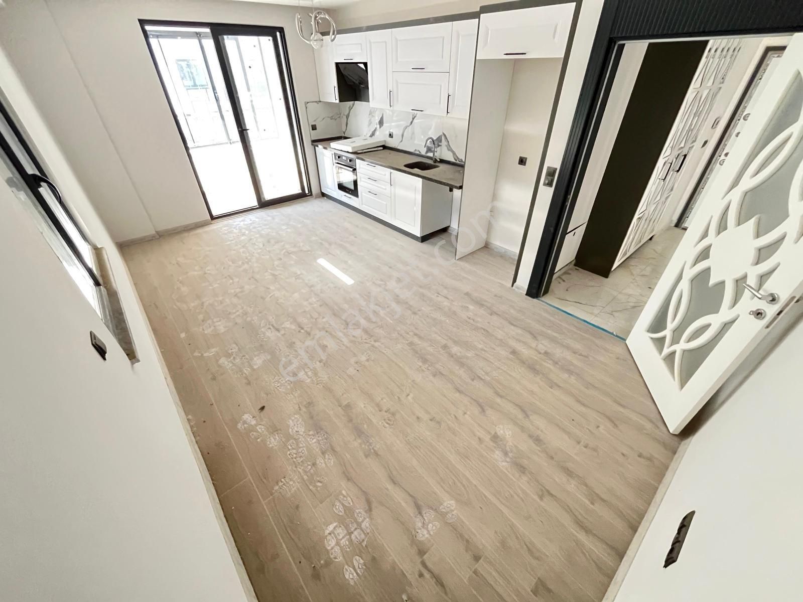 🏡referans'tan Altınkum'da Ön Cephe Ebeveyn Banyolu Çift Cam Balkonlu Sıfır Modern 2+1 Daire - Görsel 6