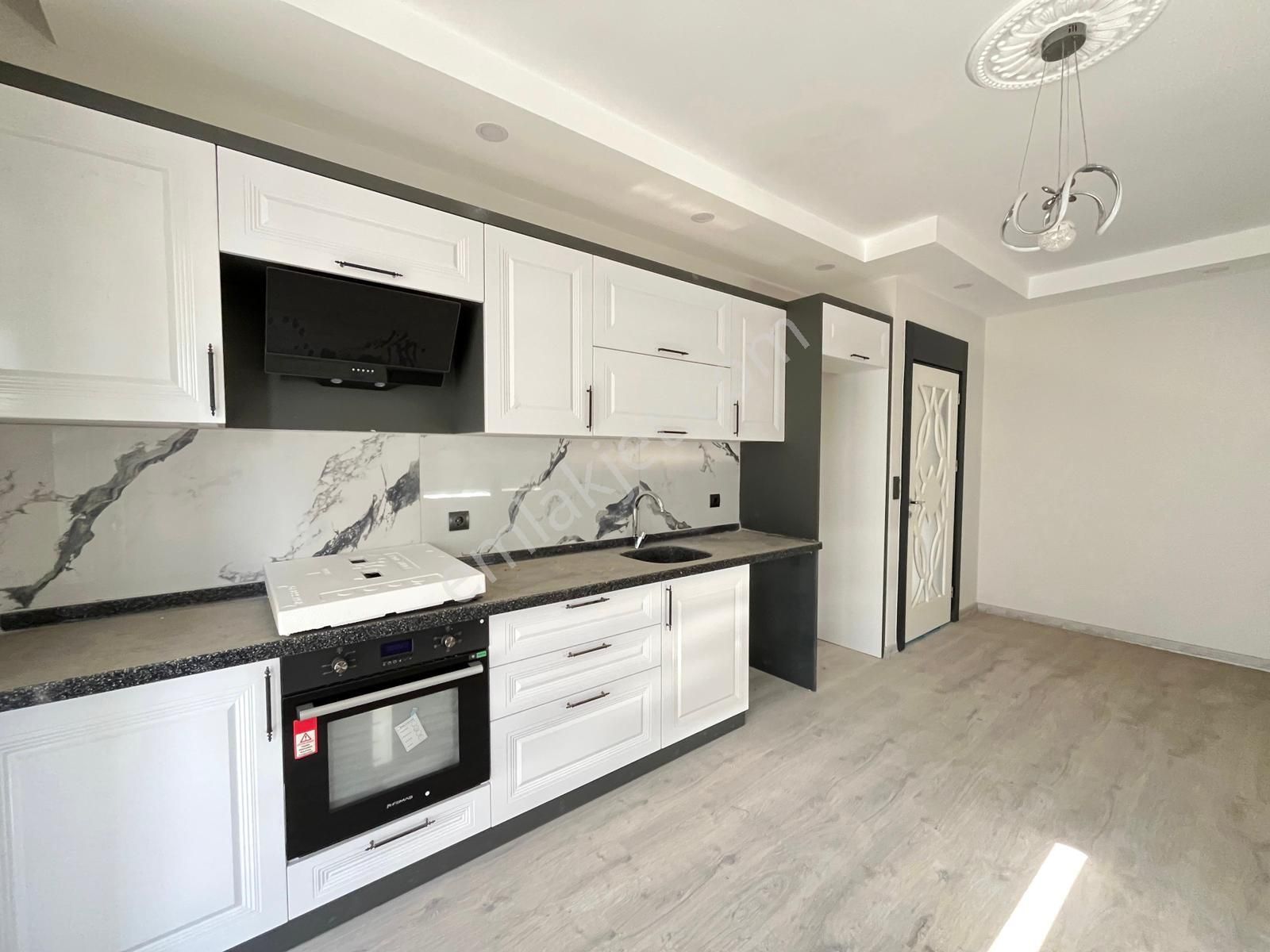 🏡referans'tan Altınkum'da Ön Cephe Ebeveyn Banyolu Çift Cam Balkonlu Sıfır Modern 2+1 Daire - Görsel 4