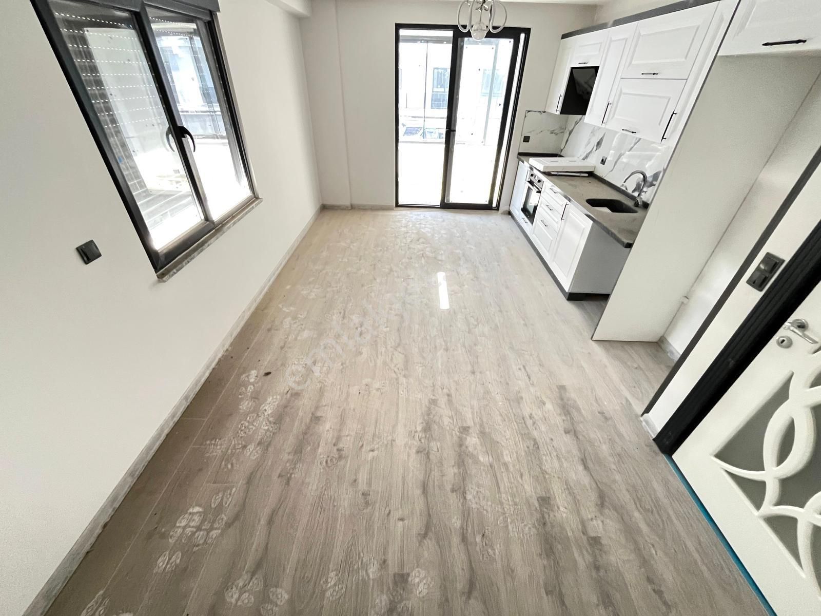 🏡referans'tan Altınkum'da Ön Cephe Ebeveyn Banyolu Çift Cam Balkonlu Sıfır Modern 2+1 Daire - Görsel 11