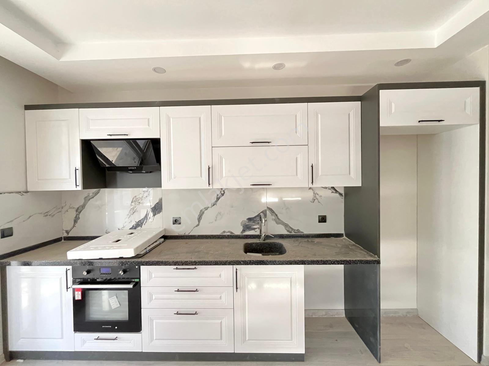 🏡referans'tan Altınkum'da Ön Cephe Ebeveyn Banyolu Çift Cam Balkonlu Sıfır Modern 2+1 Daire - Görsel 3