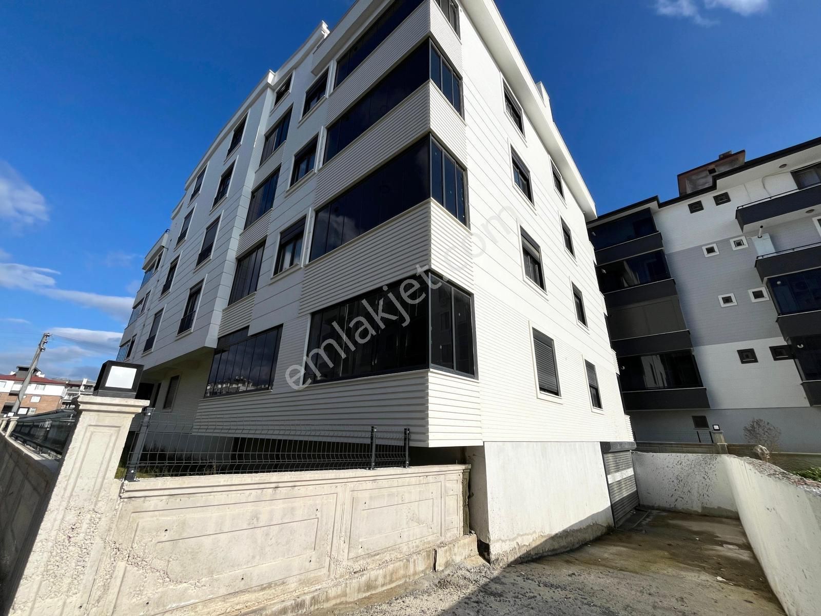 🏡referans'tan Altınkum'da Ön Cephe Ebeveyn Banyolu Çift Cam Balkonlu Sıfır Modern 2+1 Daire - Görsel 34