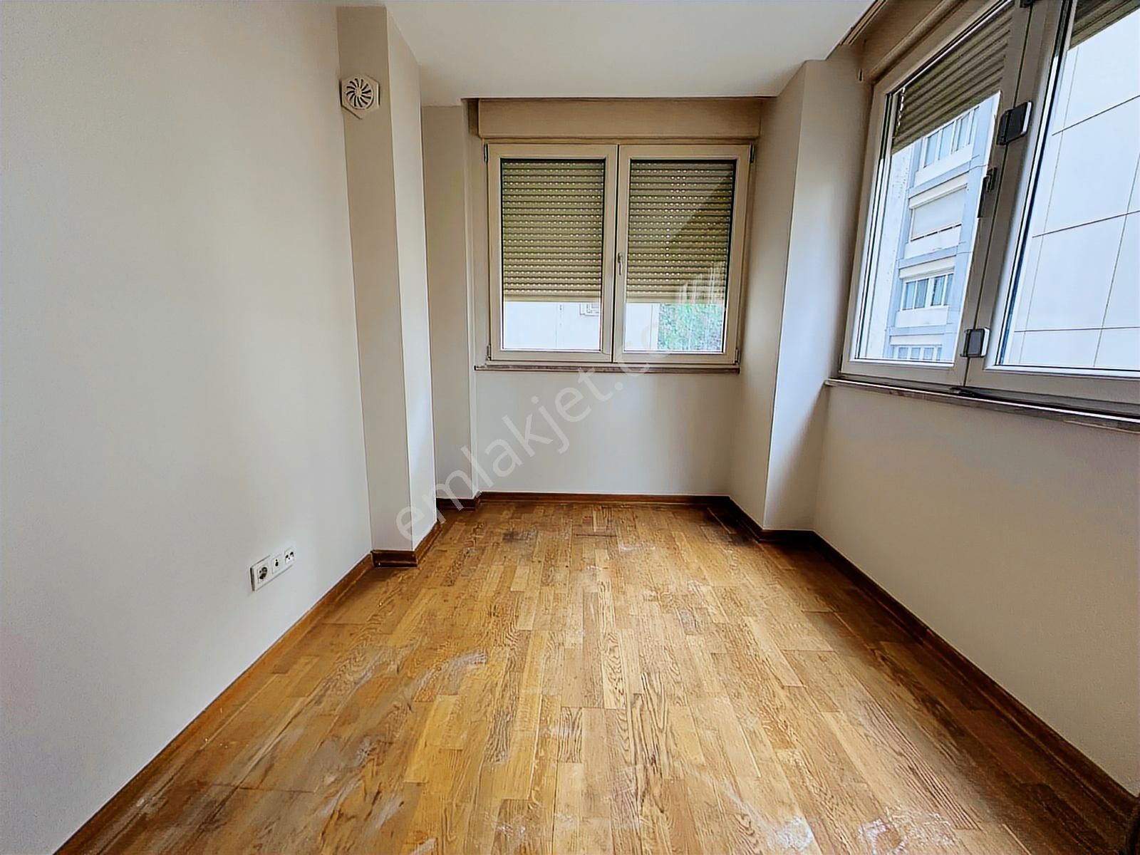 Met'den Erenköyde 3+1 Yeni Bina 110m2 Net 35m2 Salonlu - Görsel 12