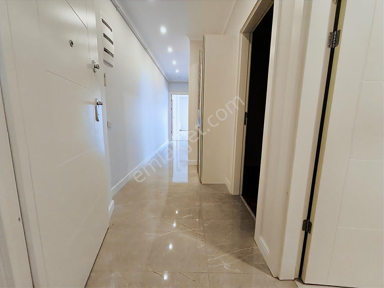 Met'den Suadiye Feride Geçidine Komşu 3+1 Yeni Binada Ebeveynli - Görsel 2