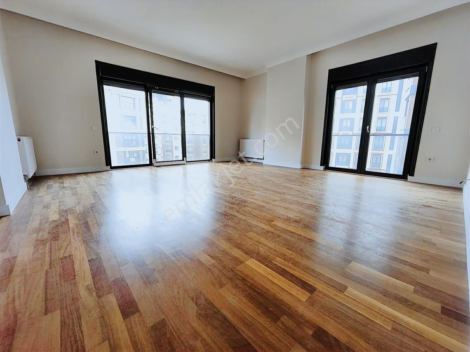 Met'den Suadiye Feride Geçidine Komşu 3+1 Yeni Binada Ebeveynli - Görsel 11