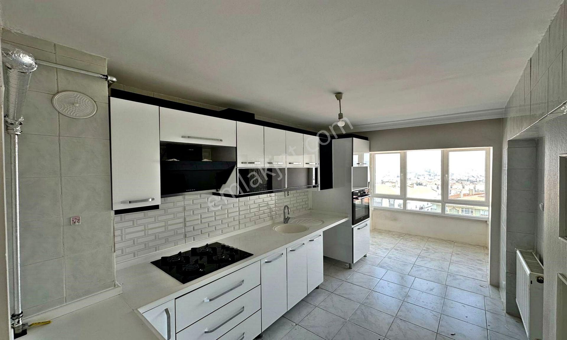 Kuşcağız Gazeller Cadde Yakını Manzaralı Katta Bağımsız 3+1!