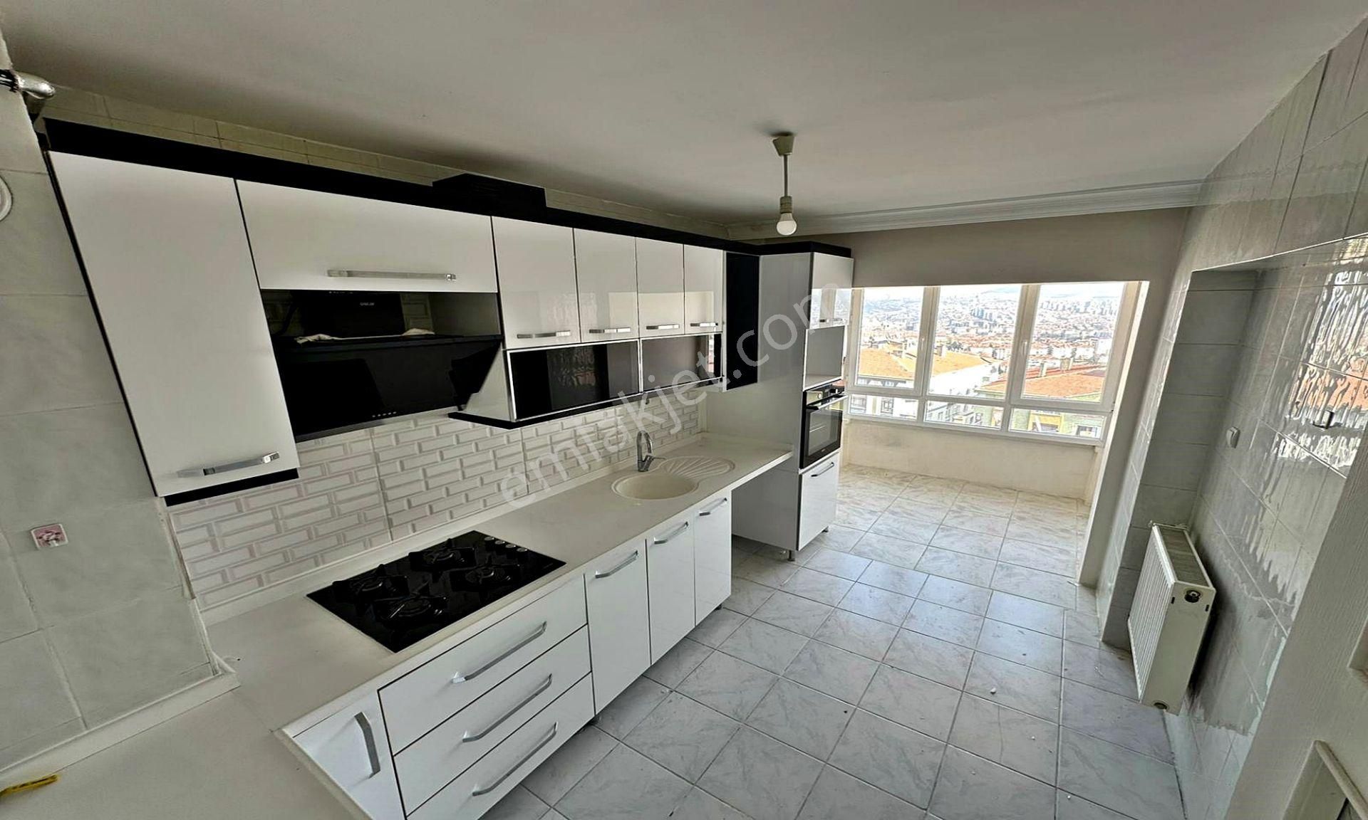 Kuşcağız Gazeller Cadde Yakını Manzaralı Katta Bağımsız 3+1! - Görsel 3