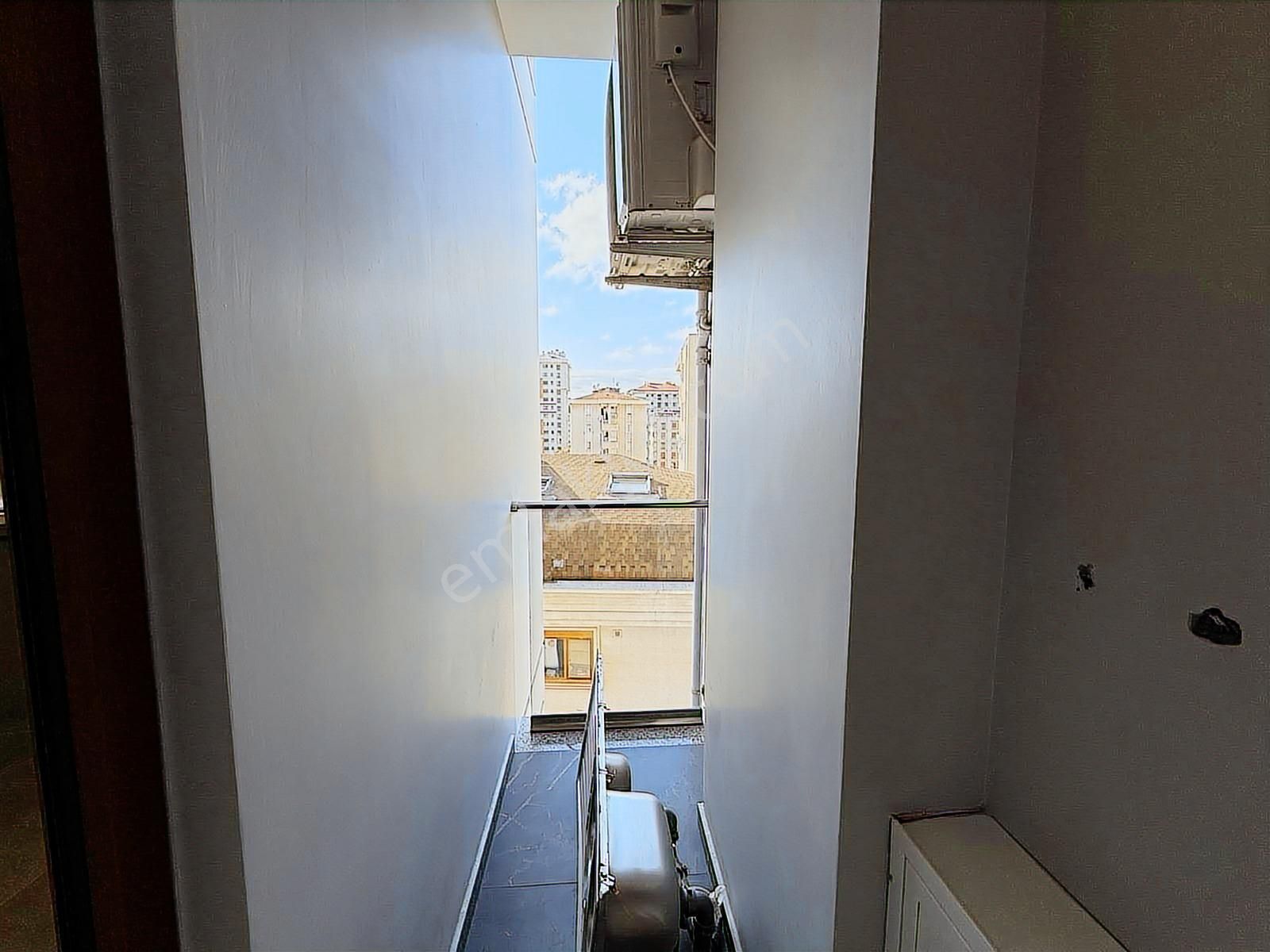 Erenköy Bahariyeli Sokakta 130m² Net 3+1 Yeni Lüx Ebeveynli - Görsel 3