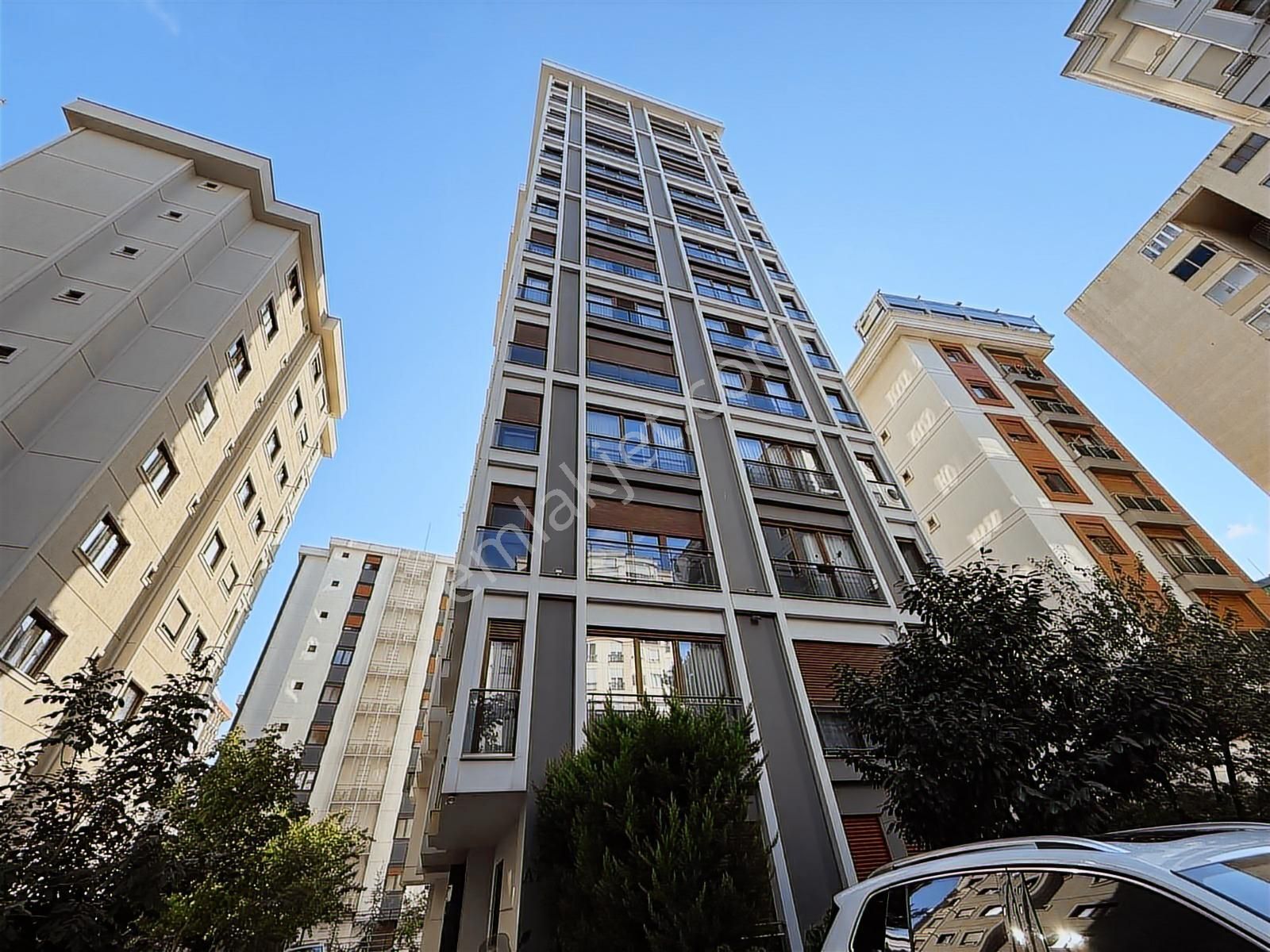 Erenköy Bahariyeli Sokakta 130m² Net 3+1 Yeni Lüx Ebeveynli