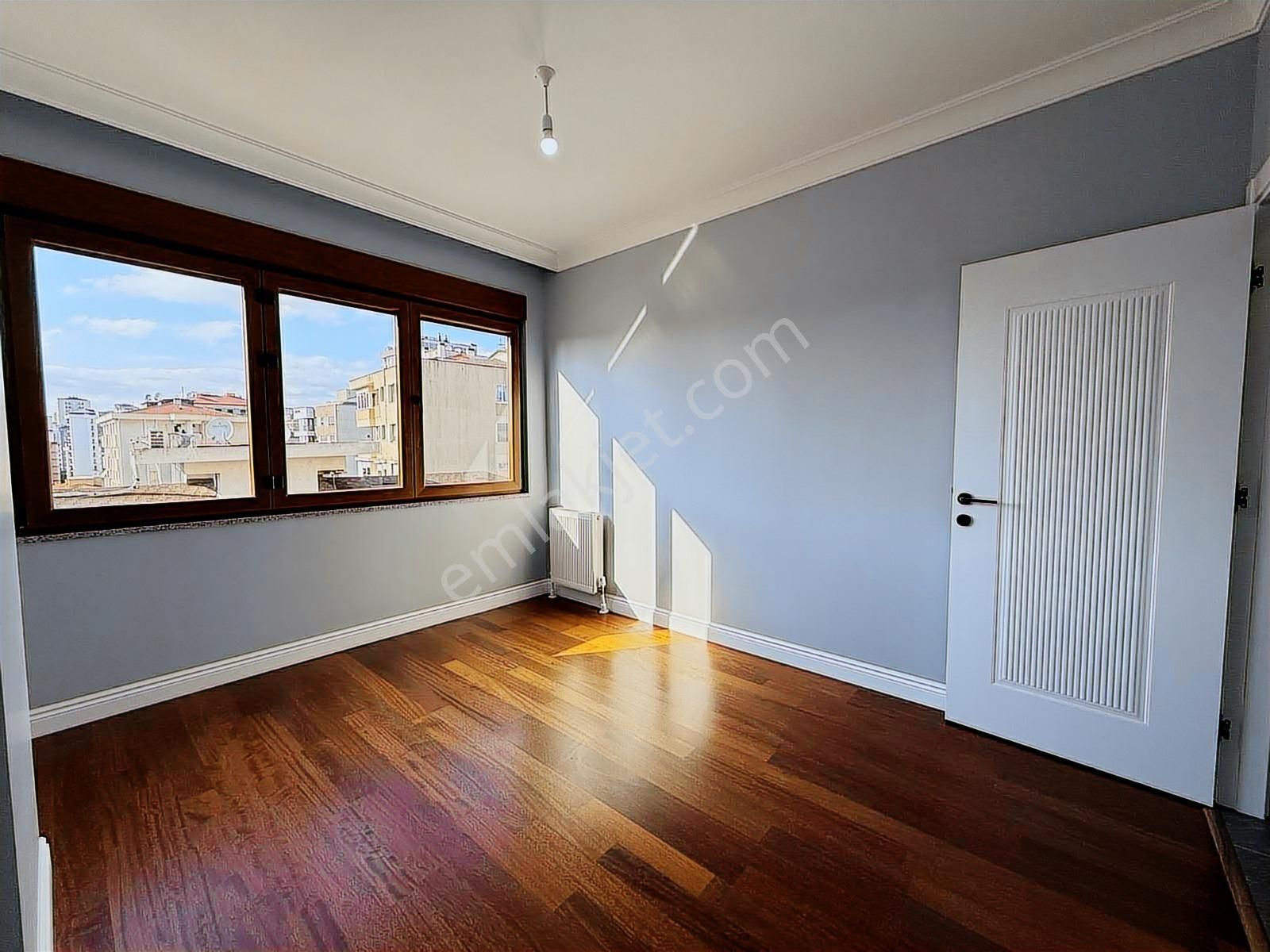 Erenköy Bahariyeli Sokakta 130m² Net 3+1 Yeni Lüx Ebeveynli - Görsel 13