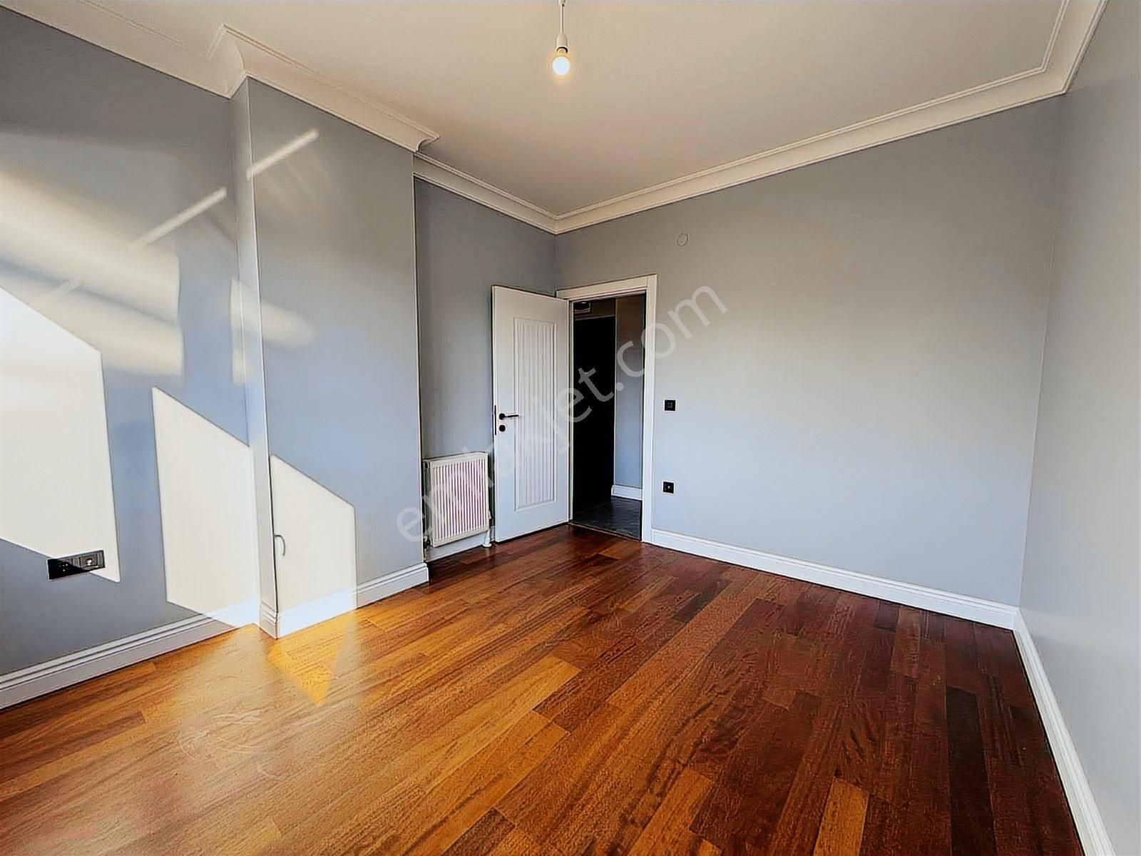 Erenköy Bahariyeli Sokakta 130m² Net 3+1 Yeni Lüx Ebeveynli - Görsel 12