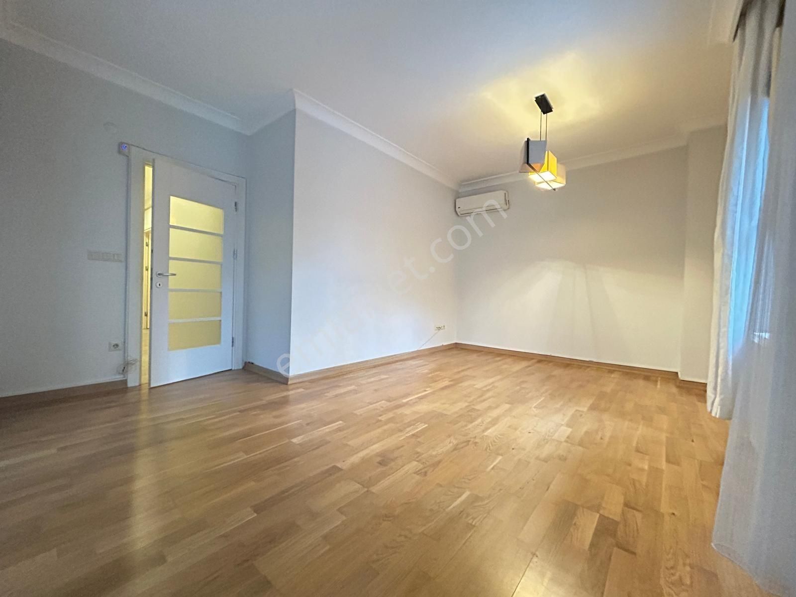 Met'den Suadiye'de 2+1 Balkonlu Kombili Yeni Binada Fırsat - Görsel 16