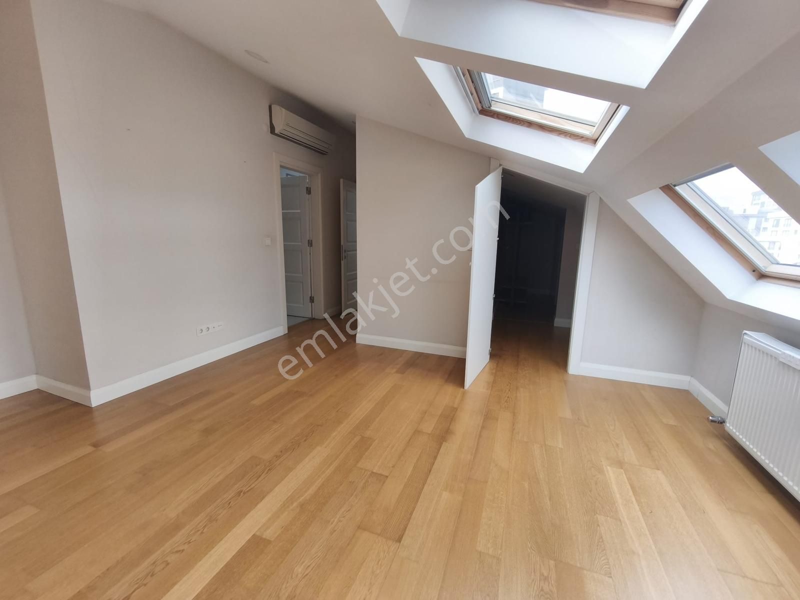 Şaşkınbakkal Marks&spencer Sokağında 4+1 Teraslı Yasal Dubleks - Görsel 31