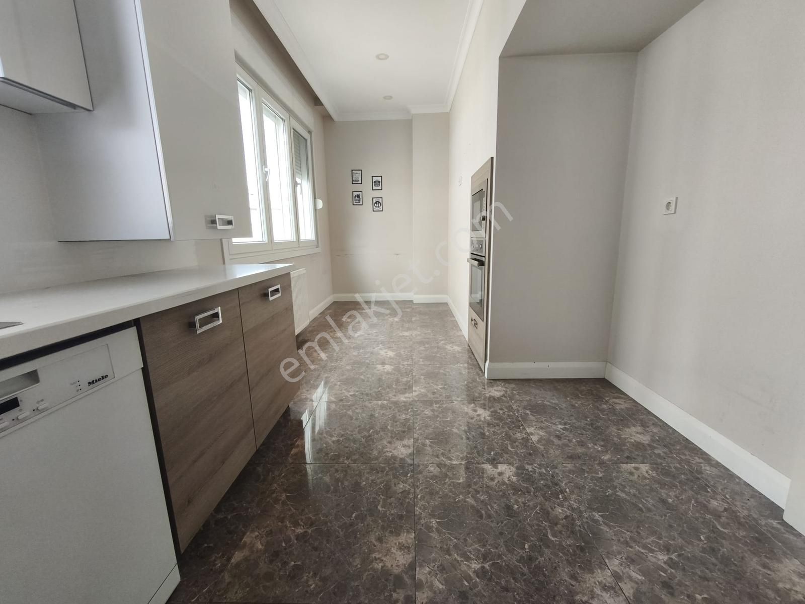 Şaşkınbakkal Marks&spencer Sokağında 4+1 Teraslı Yasal Dubleks - Görsel 2