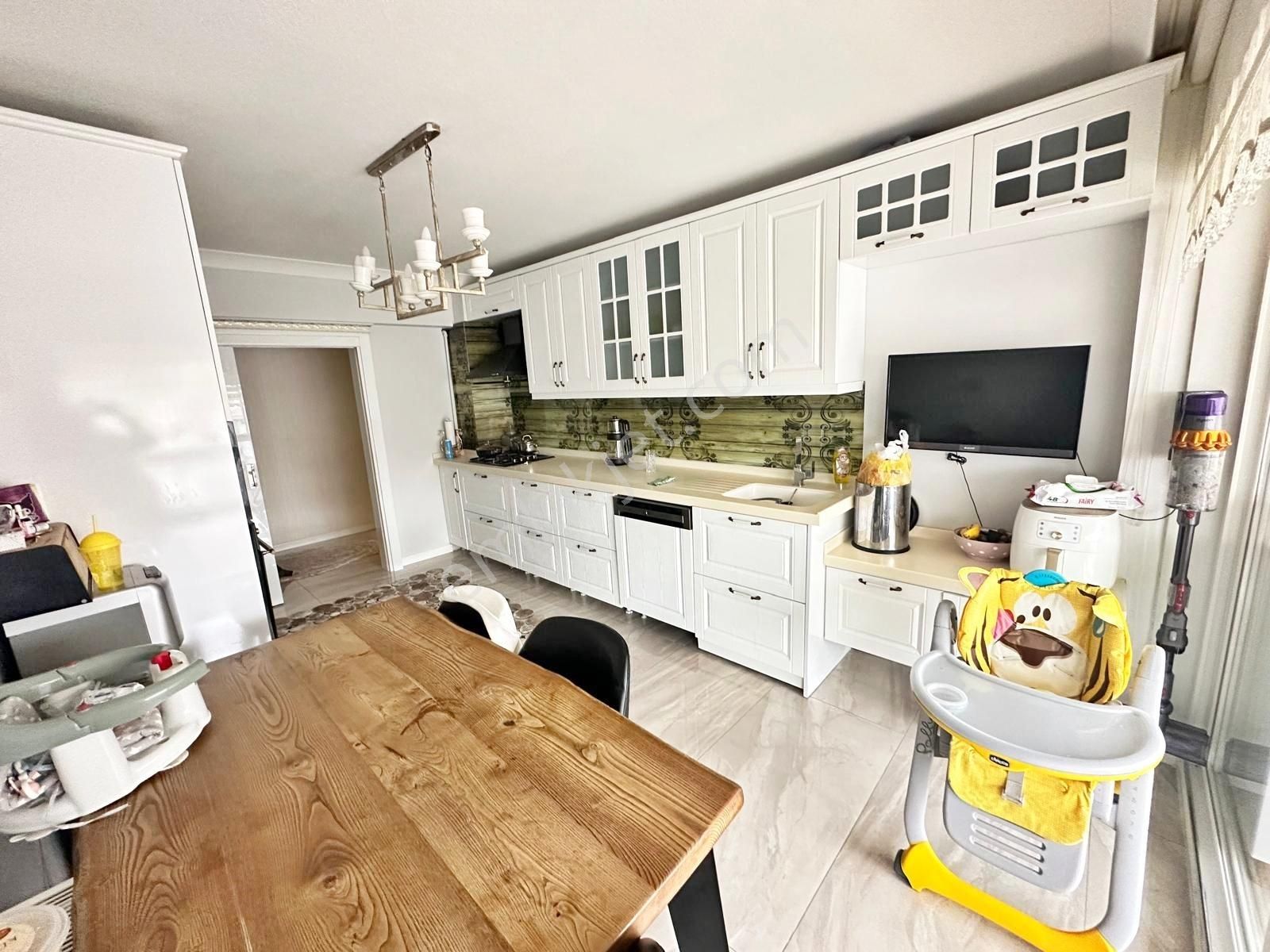 Site İçinnde 4+1 Krediye Uygun Ultra Lüks Yapılı Ara Kat - Görsel 6