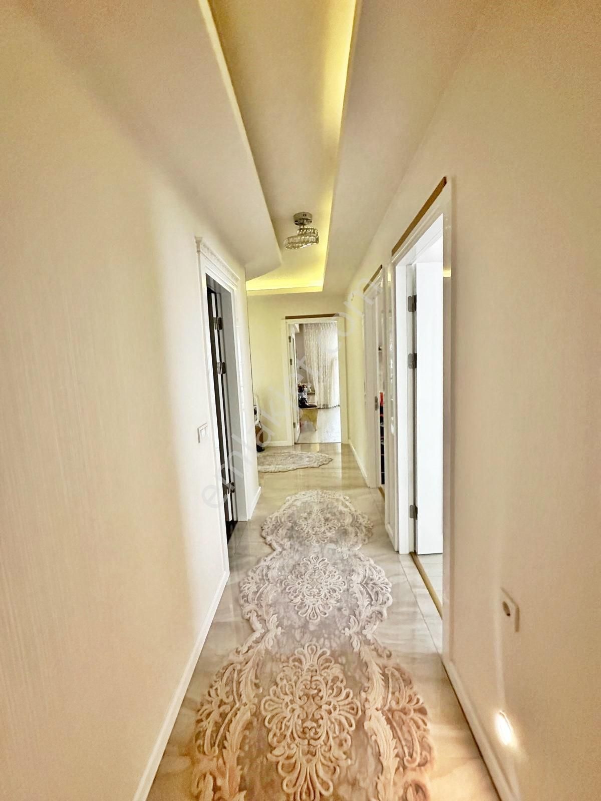 Site İçinnde 4+1 Krediye Uygun Ultra Lüks Yapılı Ara Kat - Görsel 32