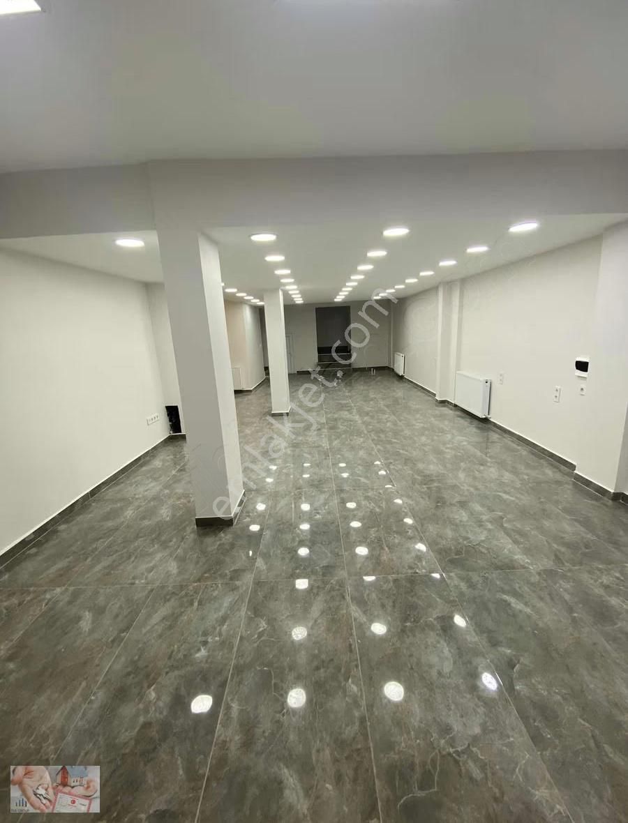 Fındıkzade Fırsat Niteligin'de 150m2 Kira Getirisi Yüksek Dükkan