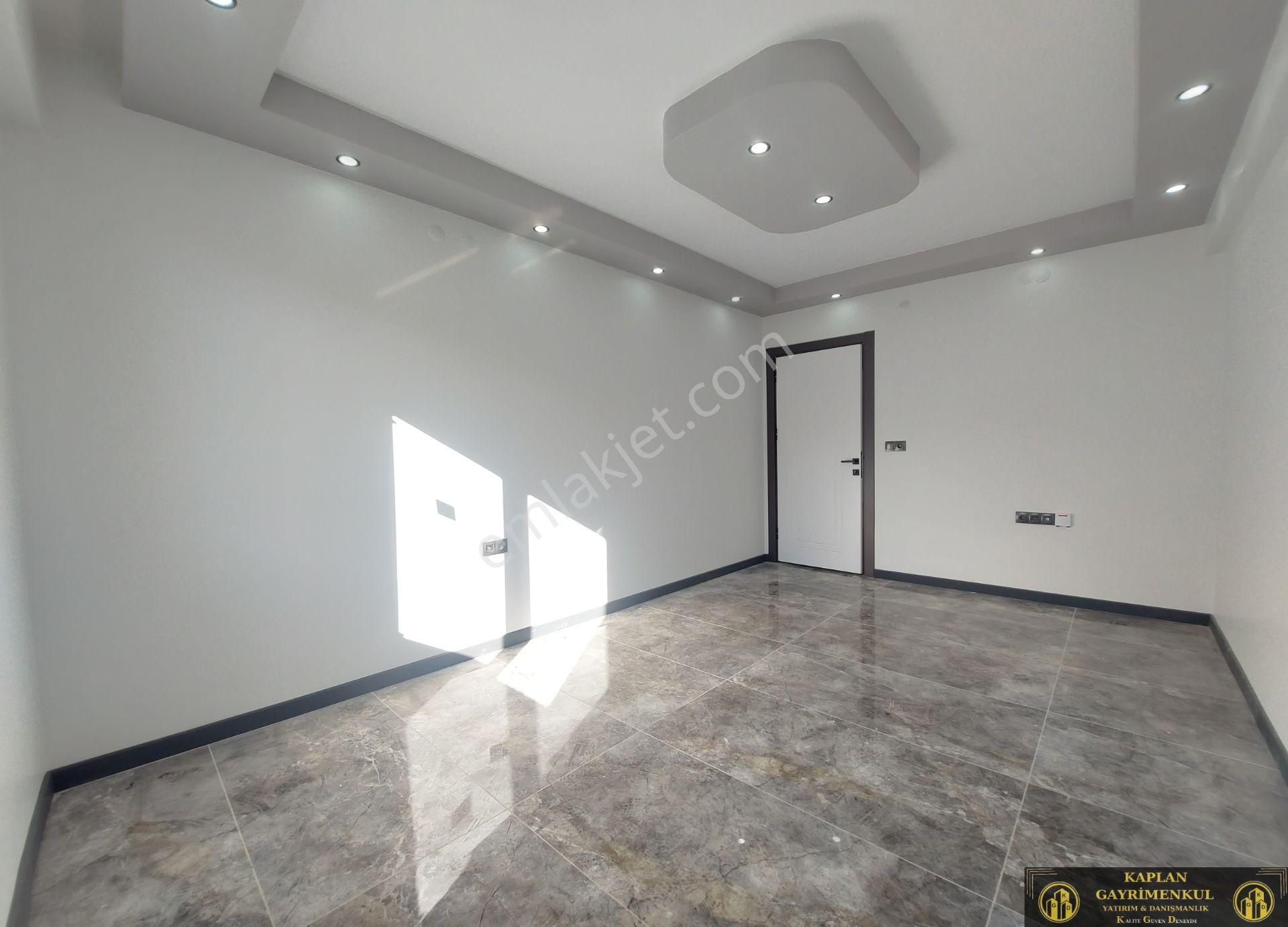 Kaplan Gayrimenkul’den 71 Evler Mah. Candanel Cd Yakını 2+0 50 M² Özel Garajlı Satılık Daire - Görsel 3