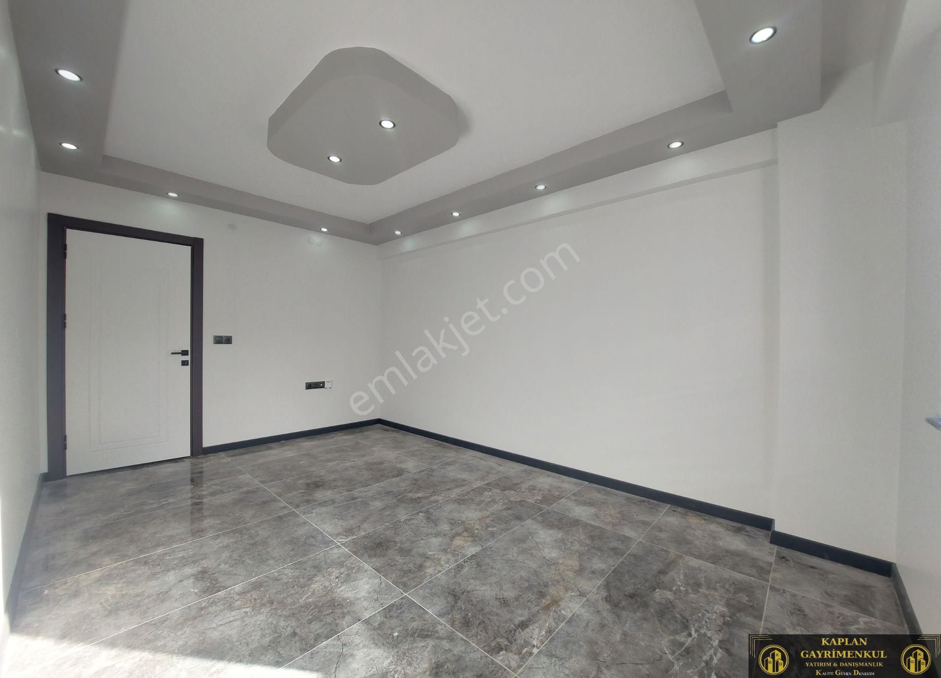 Kaplan Gayrimenkul’den 71 Evler Mah. Candanel Cd Yakını 2+0 50 M² Özel Garajlı Satılık Daire - Görsel 4