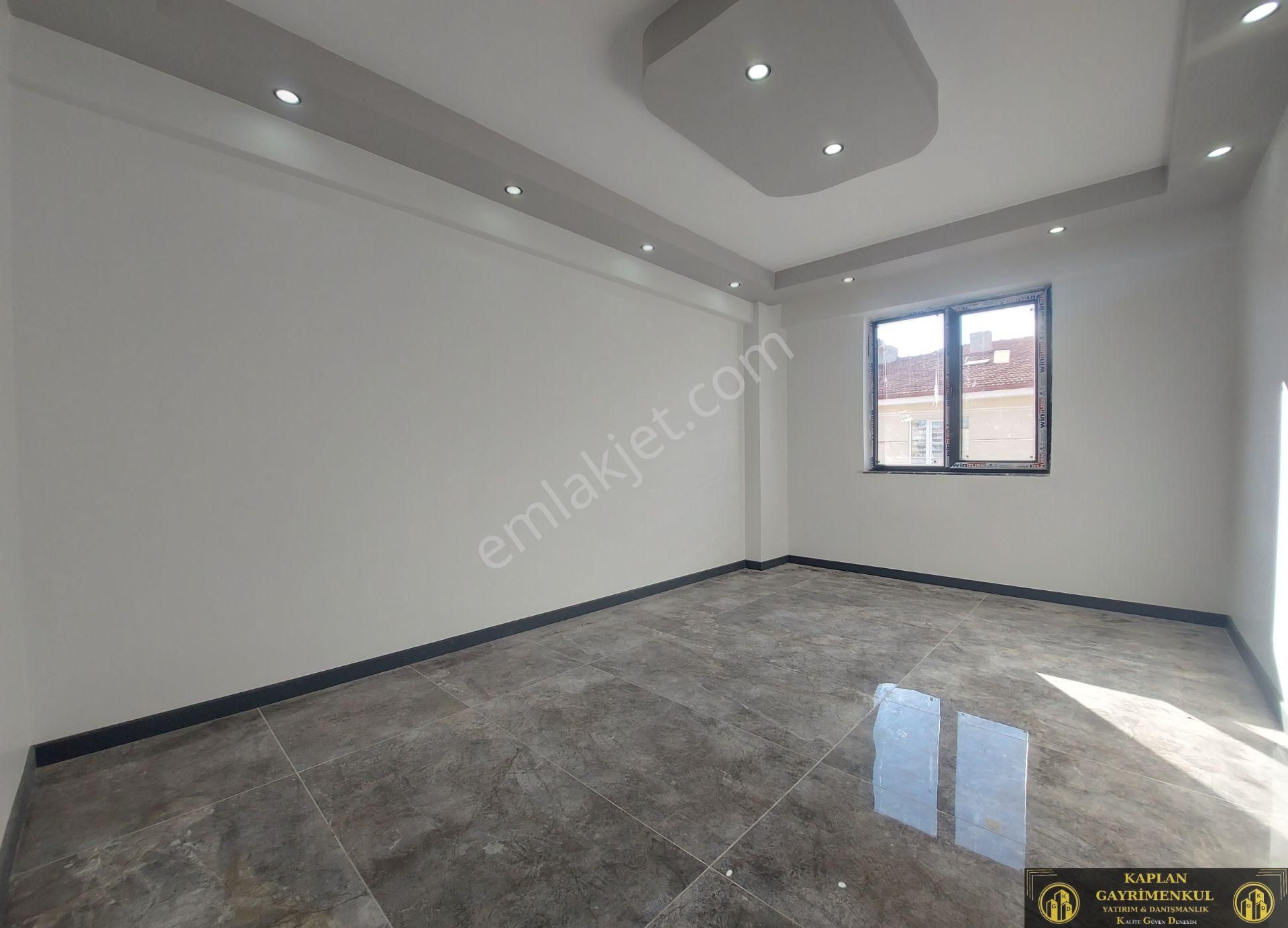 Kaplan Gayrimenkul’den 71 Evler Mah. Candanel Cd Yakını 2+0 50 M² Özel Garajlı Satılık Daire