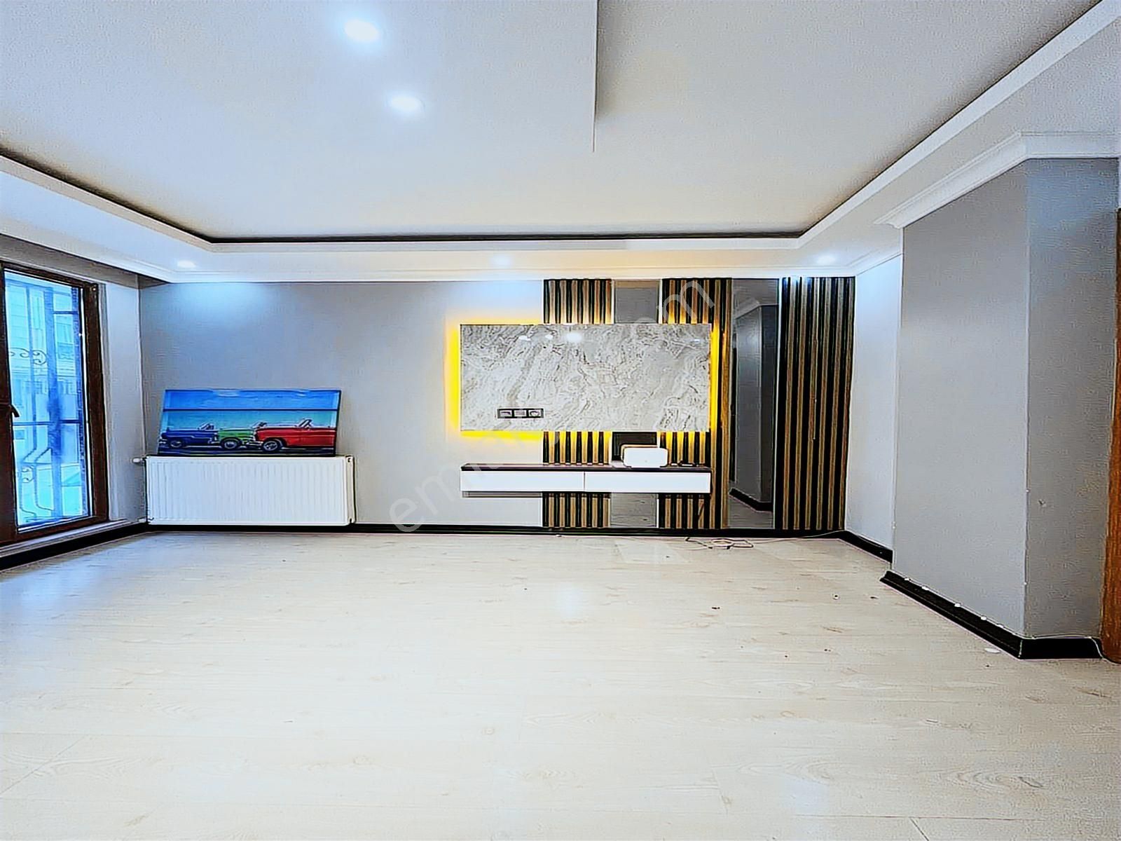 Boss Yapı'dan Metrobüse Yakın Dekorlu 1+1 Yüksek Giriş Daire - Görsel 35