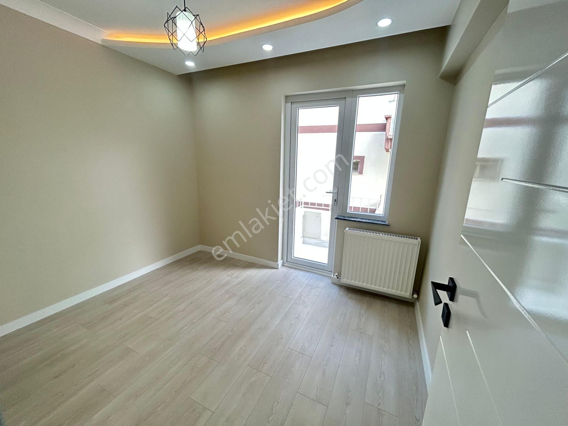 Taner'den Dikmen'de Orta Kat Ön Cephe 3+1 Süper Lüks 3 Cepheli - Görsel 8