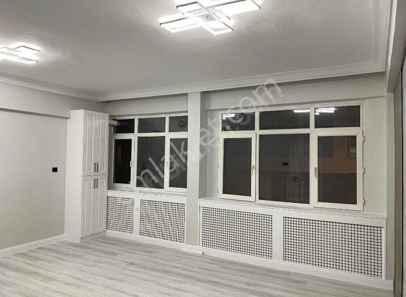 Furkan Emlaktan Çiftlik Mah. 2+1 1.kat 105m2 İçi Full Yapılı Balkonlu Arakat Satılık Fırsat Daire - Görsel 5