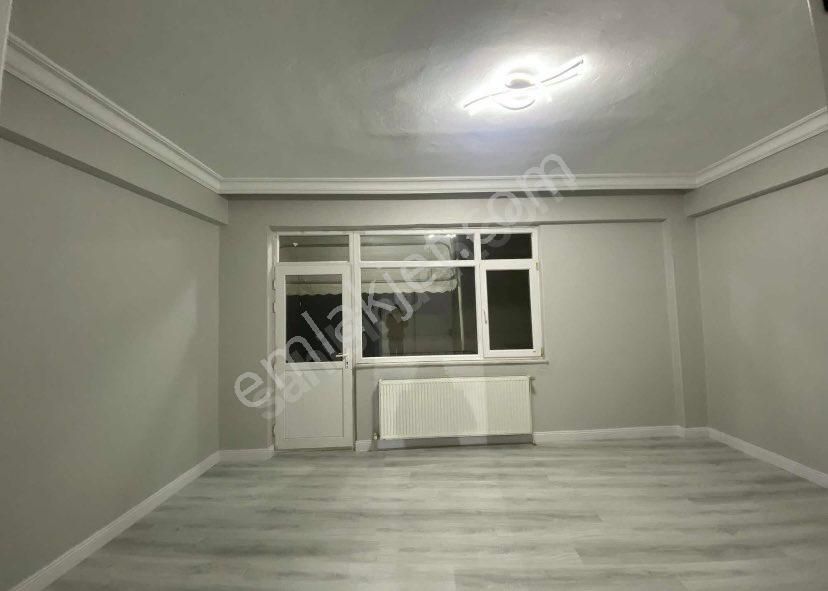 Furkan Emlaktan Çiftlik Mah. 2+1 1.kat 105m2 İçi Full Yapılı Balkonlu Arakat Satılık Fırsat Daire - Görsel 16