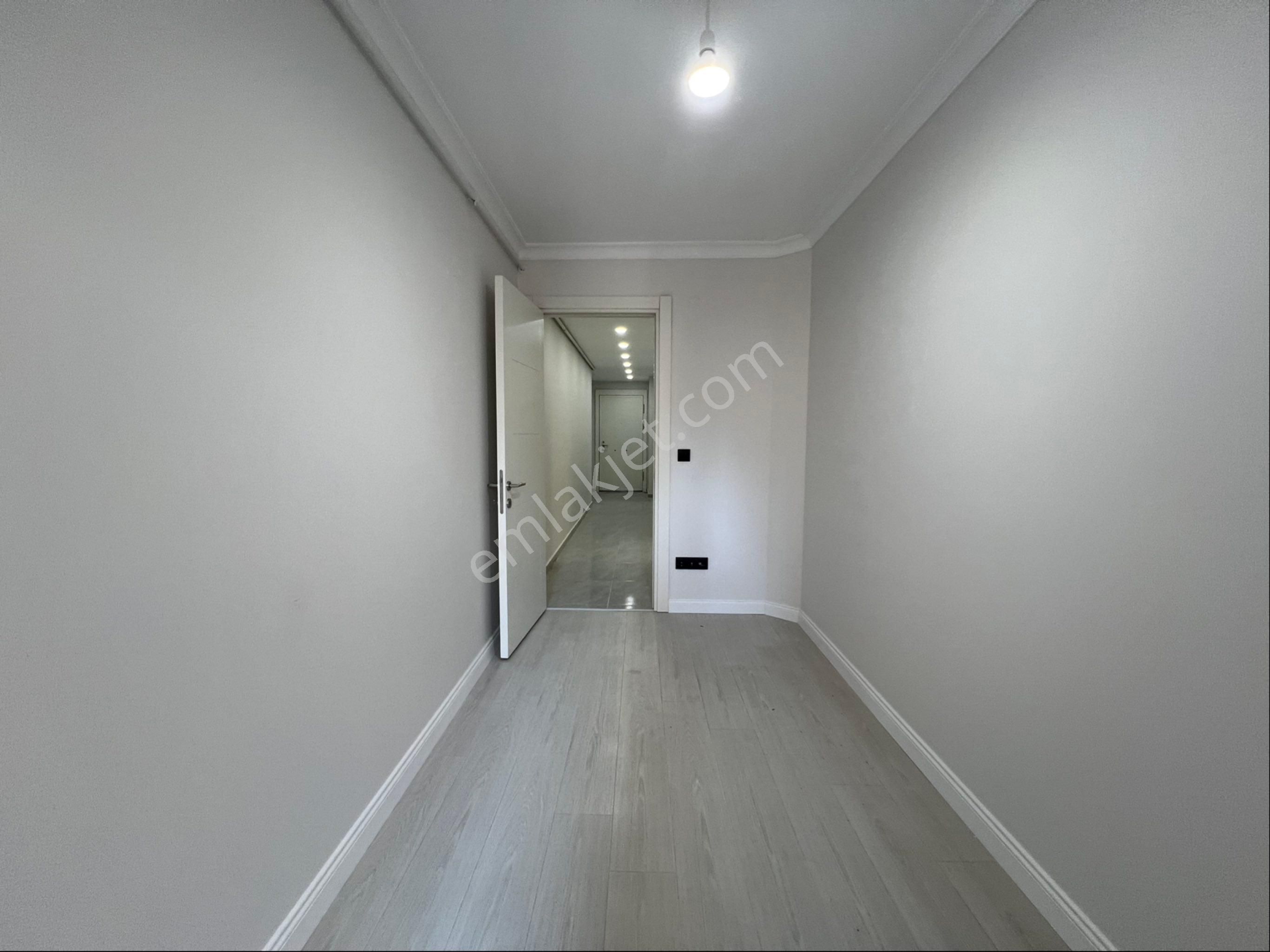 Küçükyalı Metroya Yürüme Mesafesin'de 2+1 Net 70 M² Net - Görsel 12