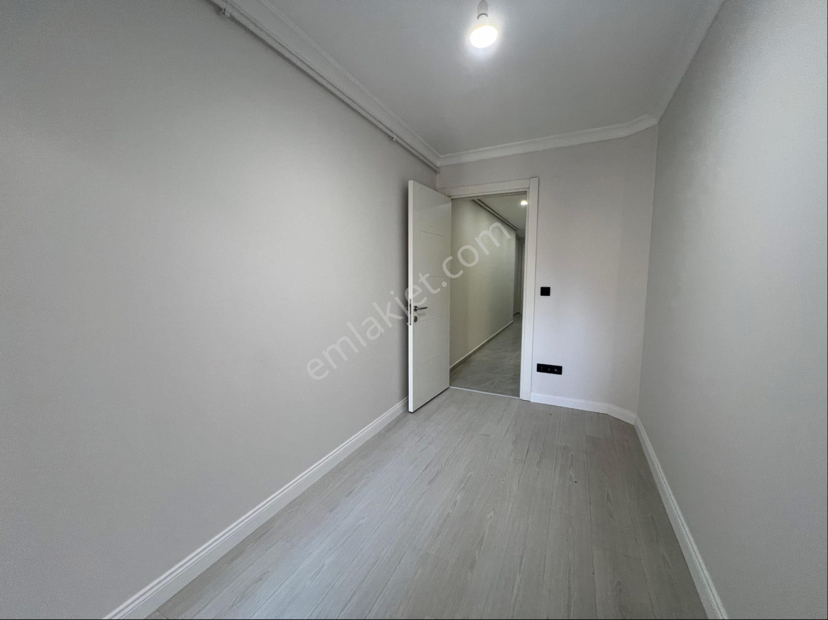 Küçükyalı Metroya Yürüme Mesafesin'de 2+1 Net 70 M² Net - Görsel 11