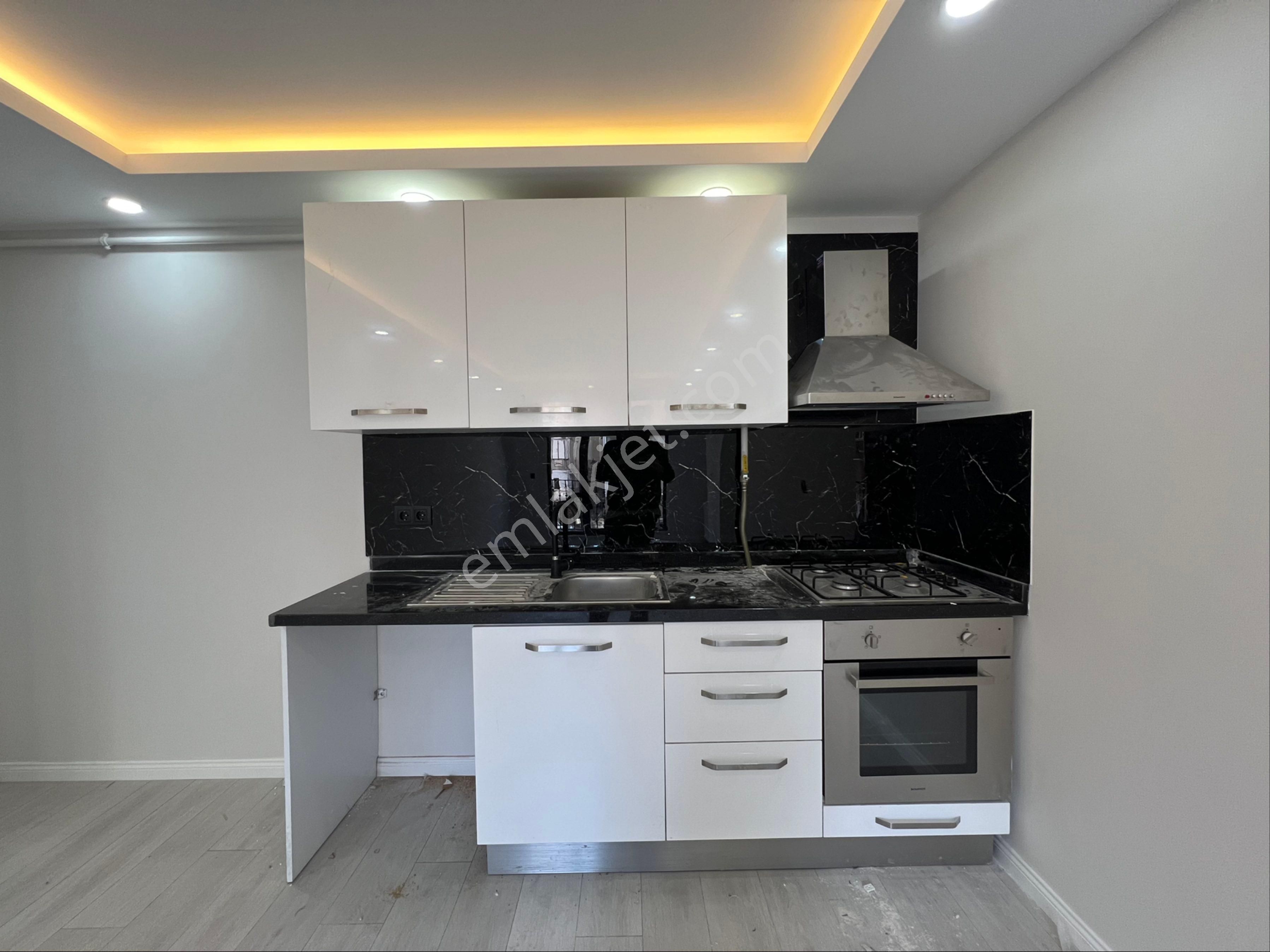 Küçükyalı Metroya Yürüme Mesafesin'de 2+1 Net 70 M² Net - Görsel 8