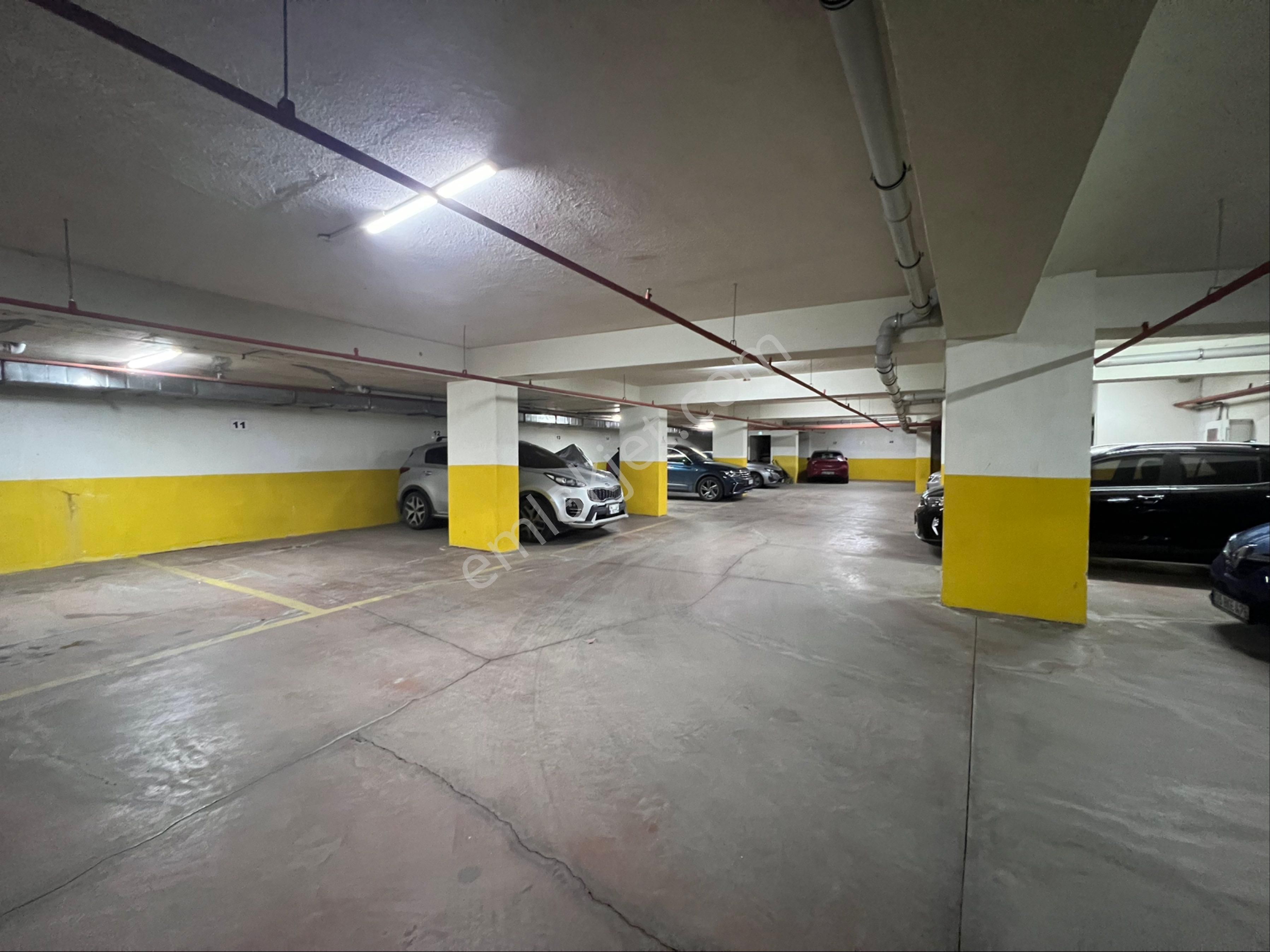 Küçükyalı Metroya Yürüme Mesafesin'de 2+1 Net 70 M² Net - Görsel 27