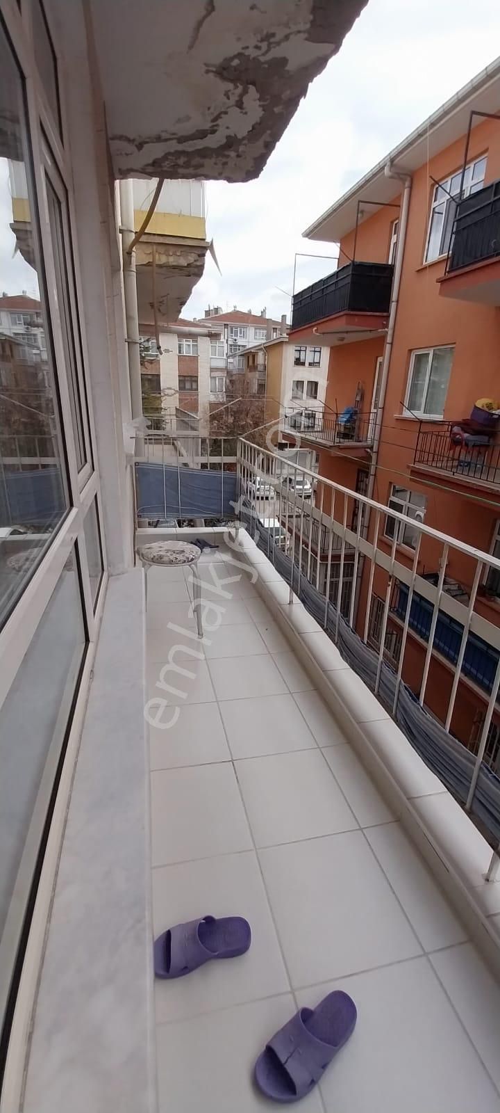 Şenlik Mahallesinde Katta 3+1 Gazino Göbekte Satılık Daire - Görsel 6