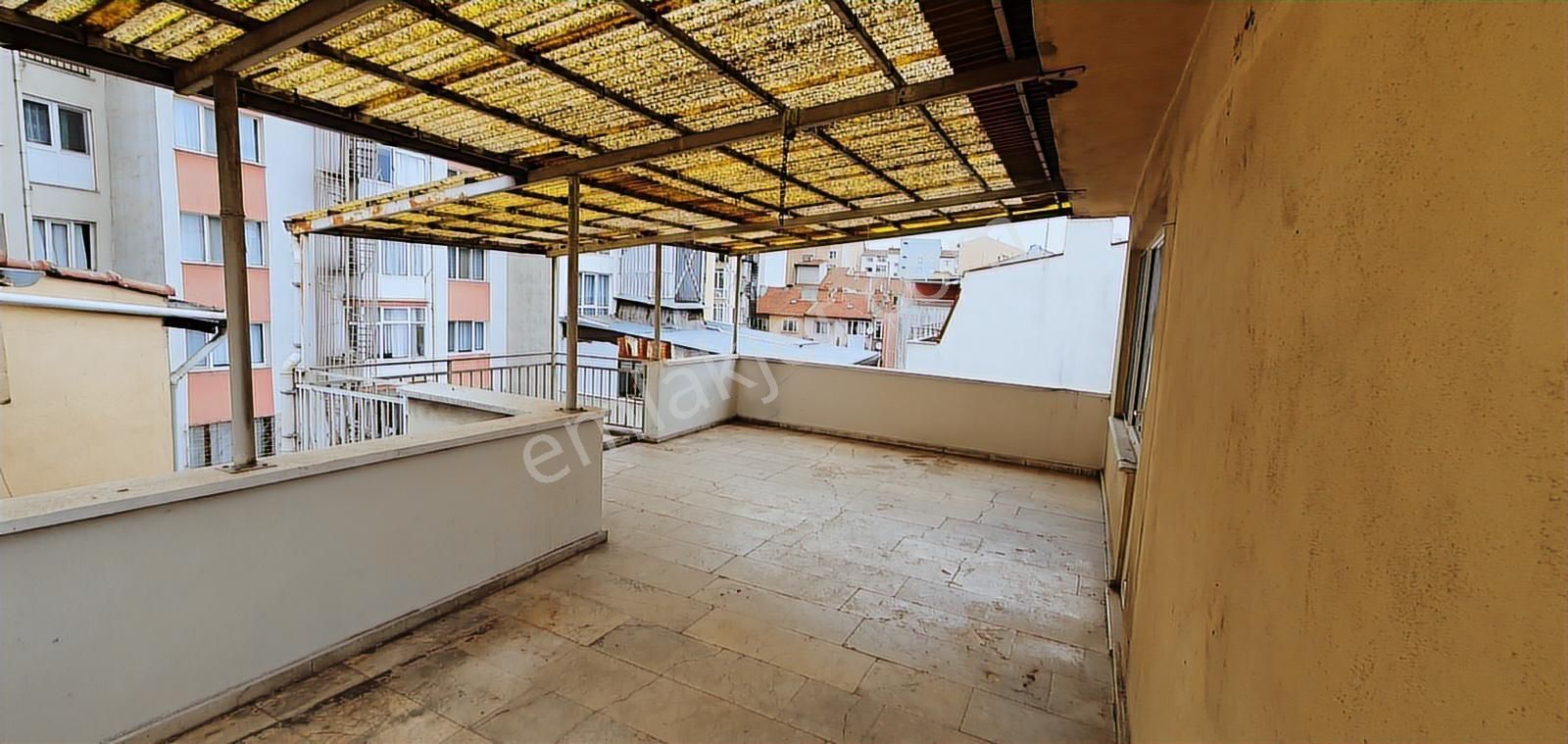 Kaçırılmayacak Fırsat! Tek Tapu İki Daire 4+1 & 2+1 Teraslı - Görsel 12