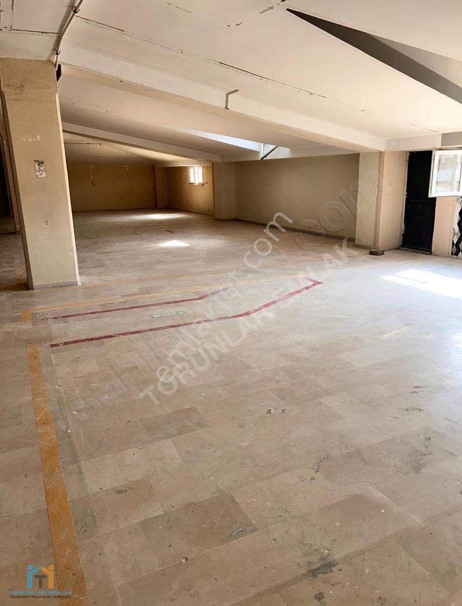 Bağcılarda Kiralık İşyeri Showroom,kesimhane, Ofis Ve Depo Uygun - Görsel 5