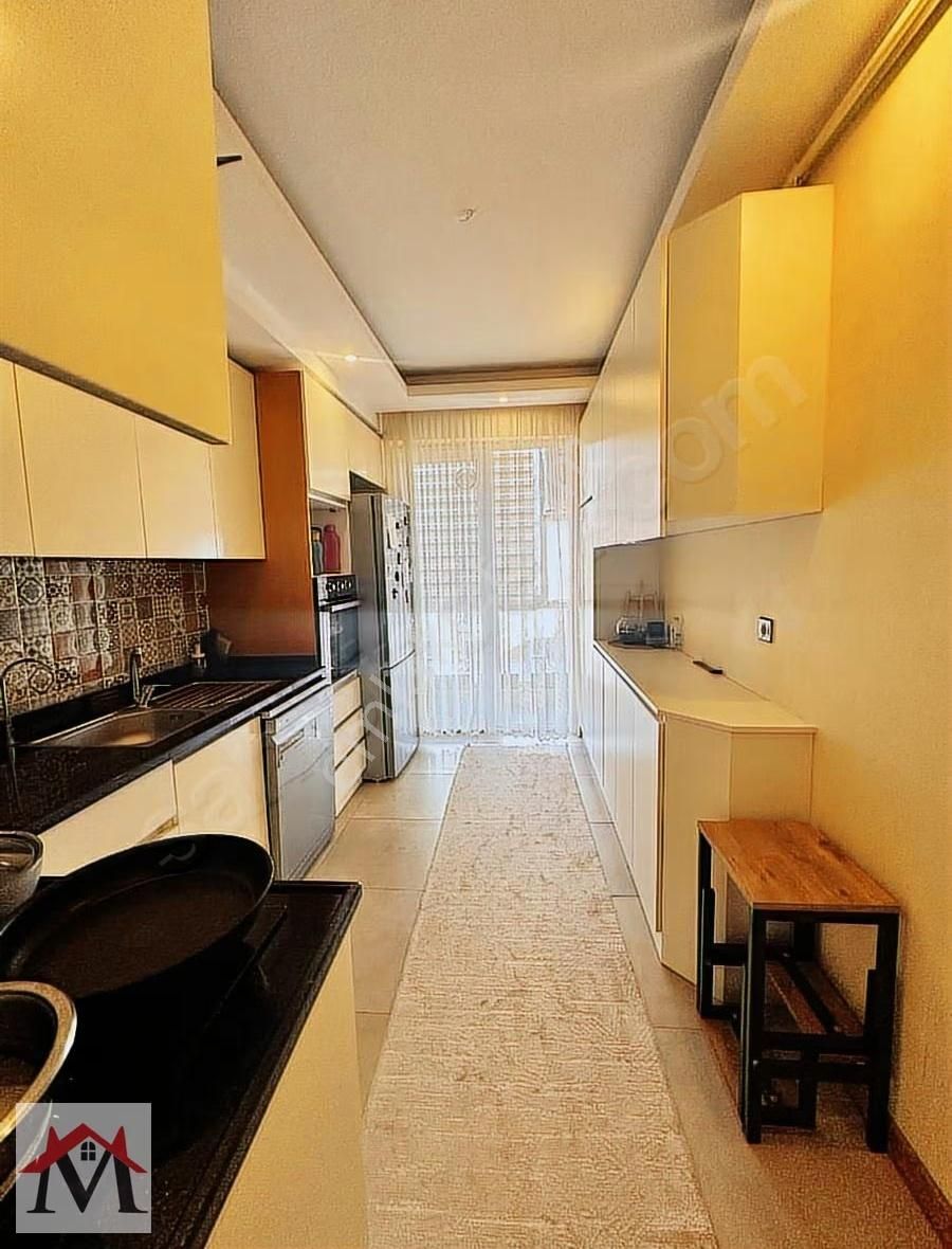 Gebizli Mahallesinde Kapalı Otoparklı Site İçerisinde 2+1