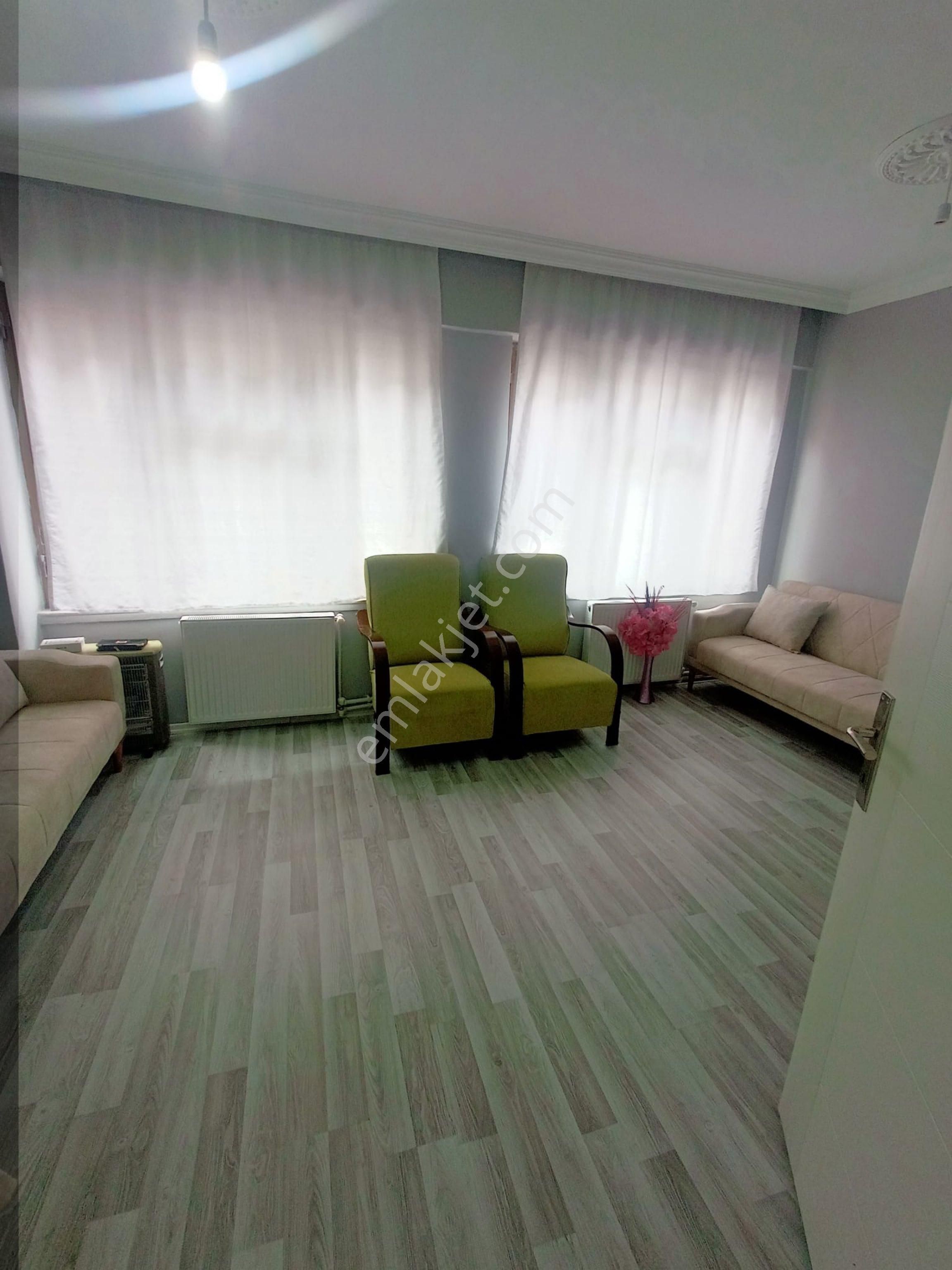 Furkan Emlaktan Rasathane Mah. 2+1 1.kat 105m2 Balkonlu Caddeye Cephe Satılık Fırsat Daire - Görsel 3