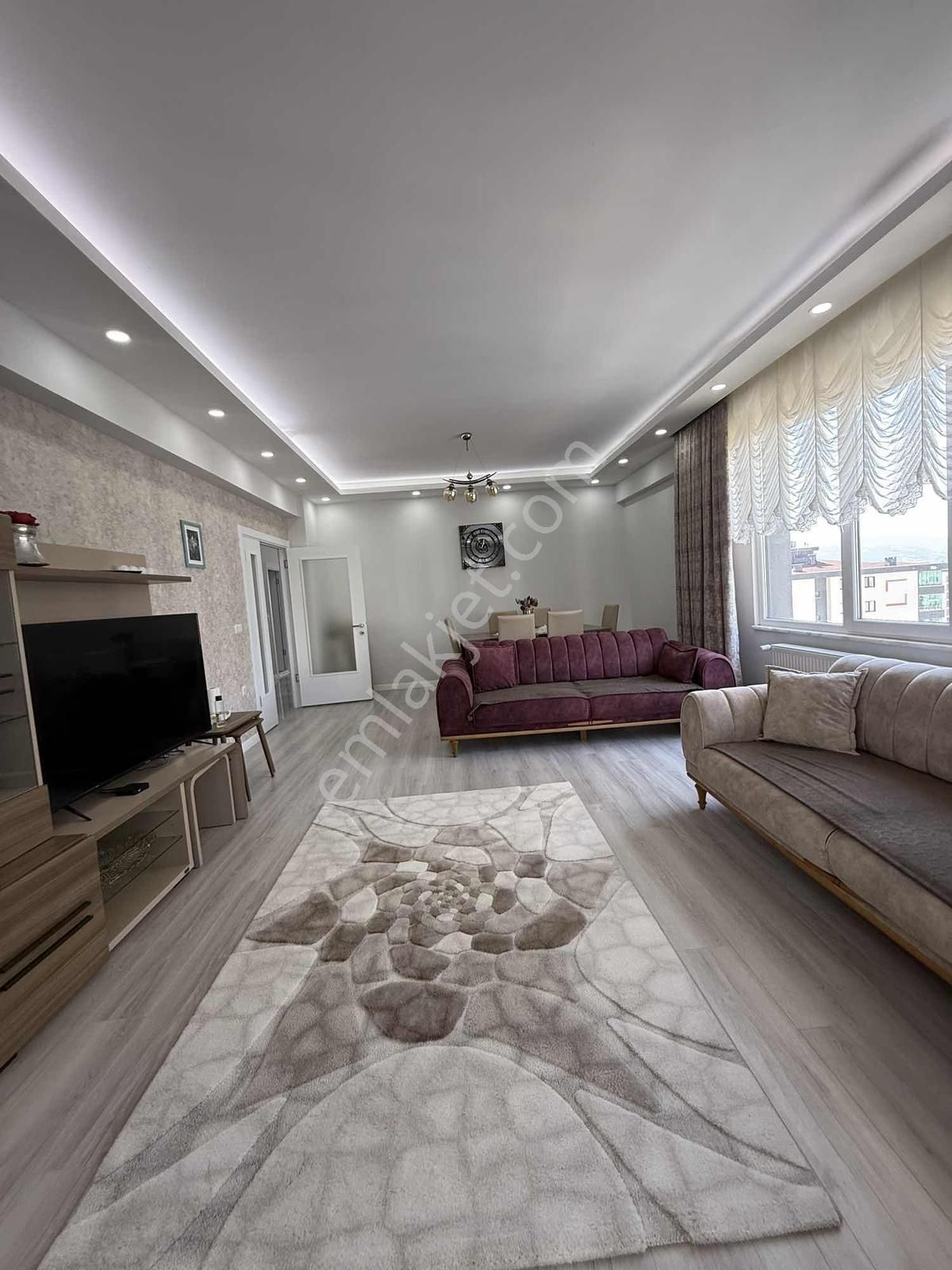 Deniz Manzaralı Havuzlu Sitede Lüks 3+1 Daire - Görsel 14