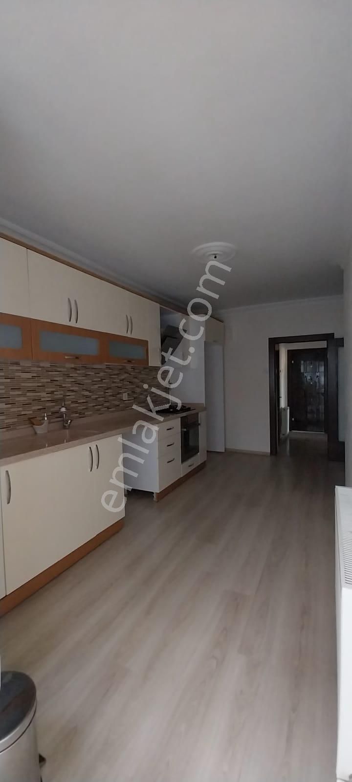 Tepebaşı Mahallesinde Ara Katta Manzaralı Full Yapılı Satılık Daire - Görsel 9