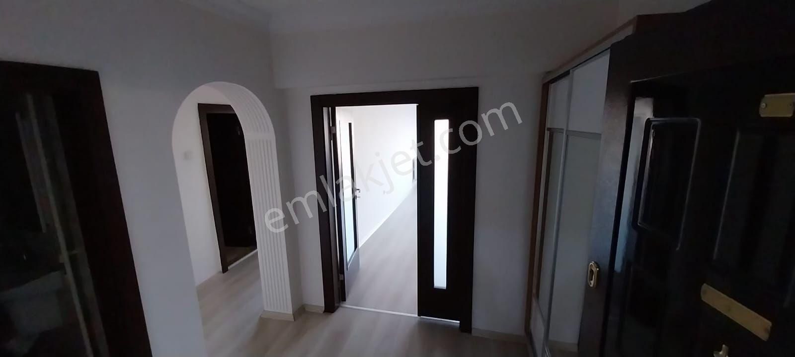 Tepebaşı Mahallesinde Ara Katta Manzaralı Full Yapılı Satılık Daire - Görsel 28