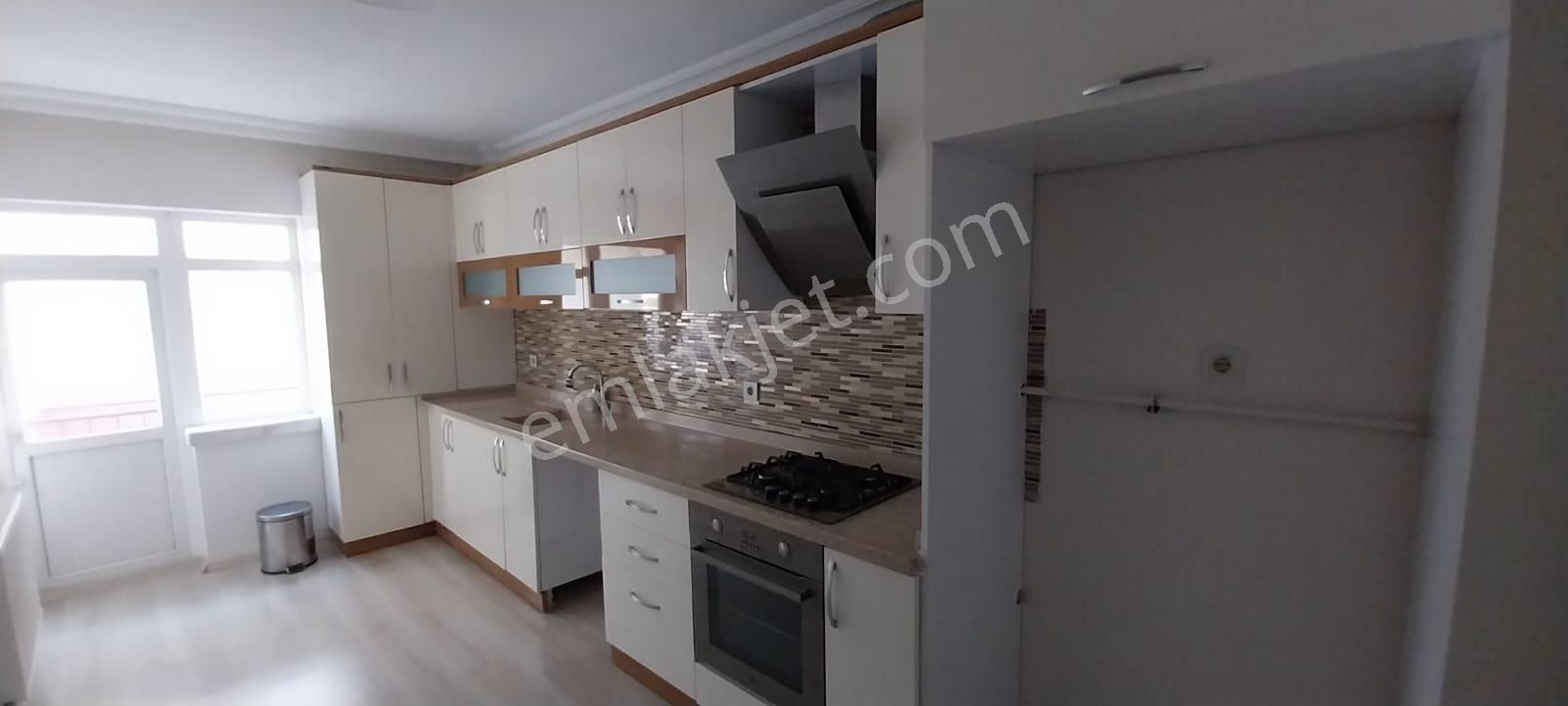 Tepebaşı Mahallesinde Ara Katta Manzaralı Full Yapılı Satılık Daire - Görsel 10